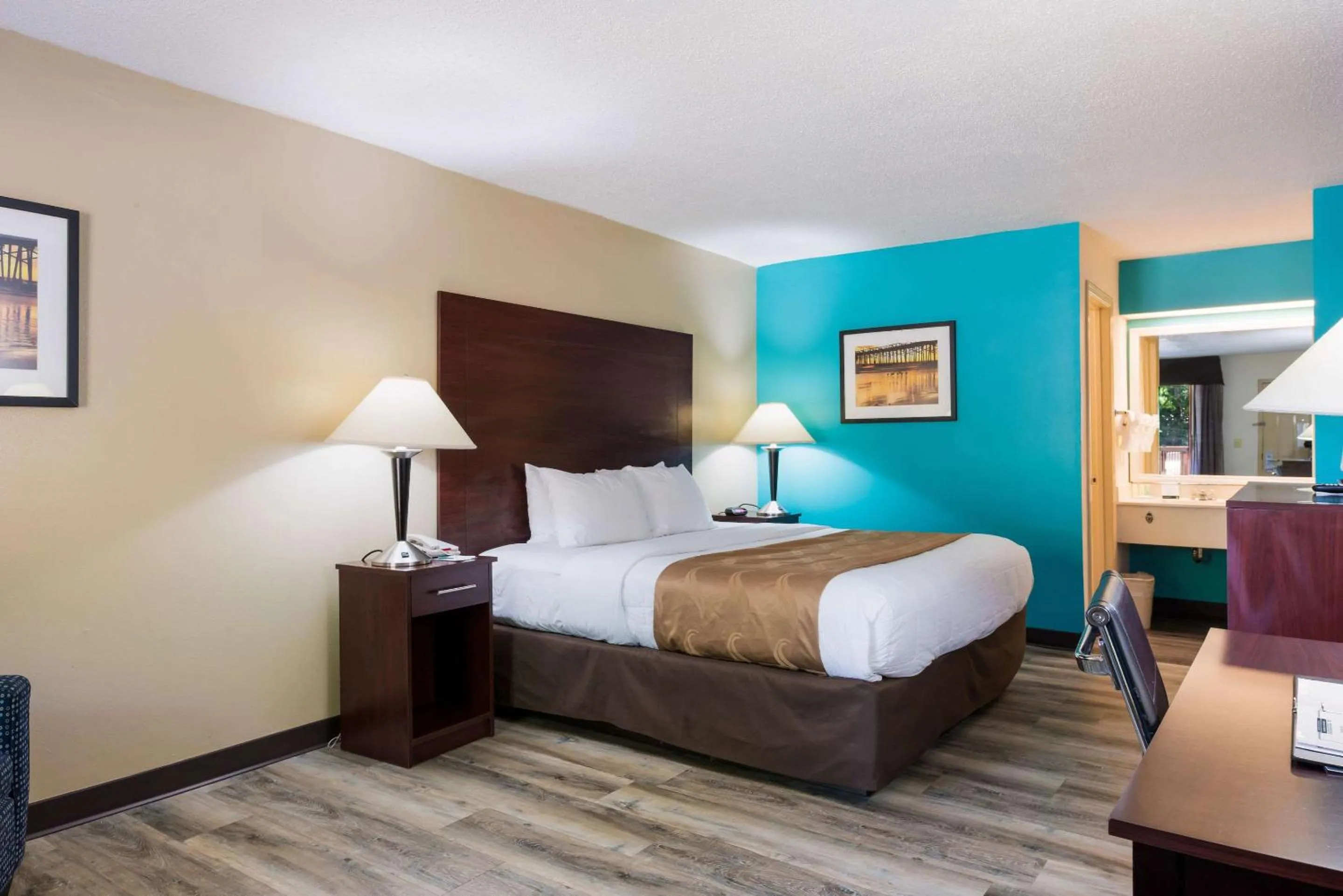 Bedroom, Bed in Quality Inn & Suites Rockingham