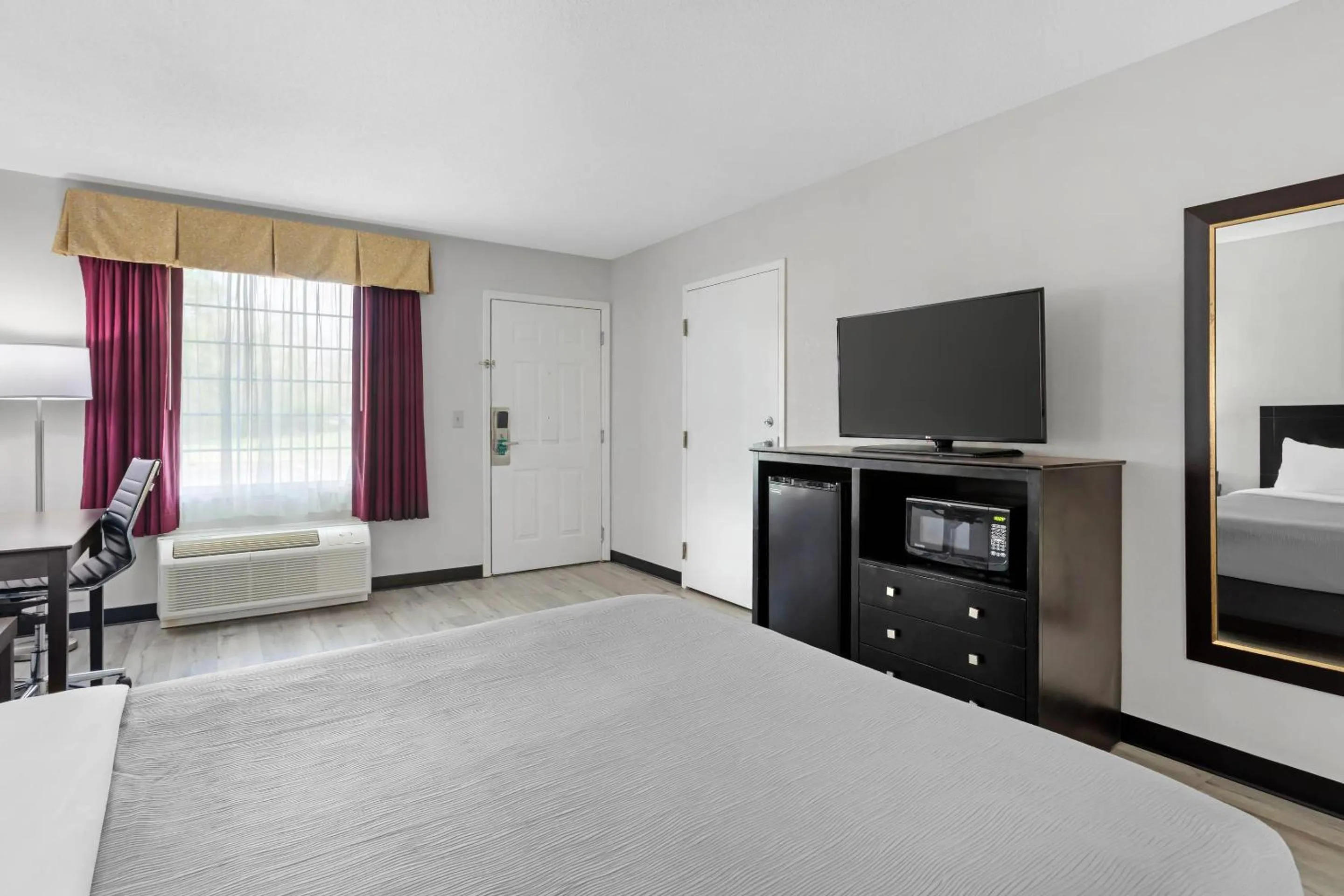 Bedroom, Bed in Quality Inn Andrews