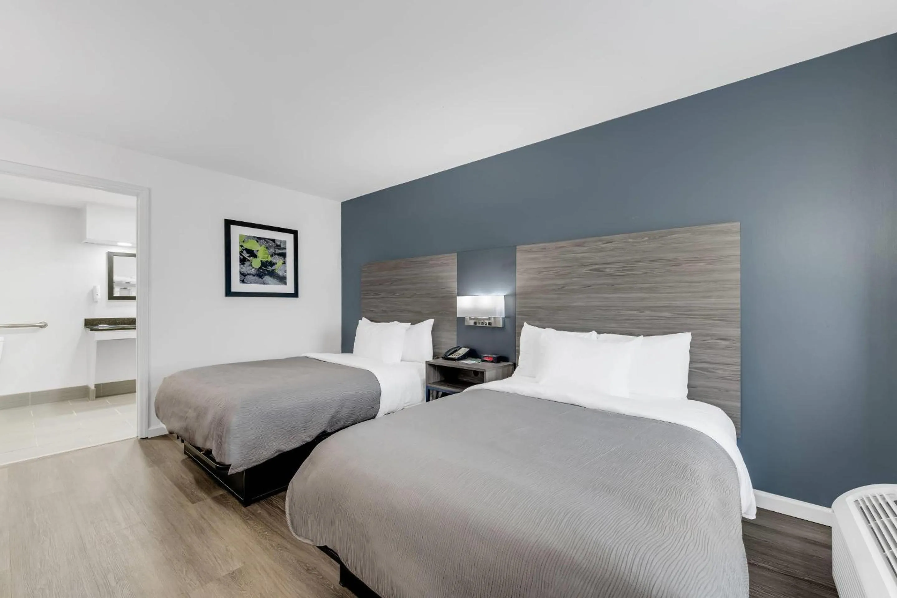 Bedroom, Bed in Quality Inn Laurinburg