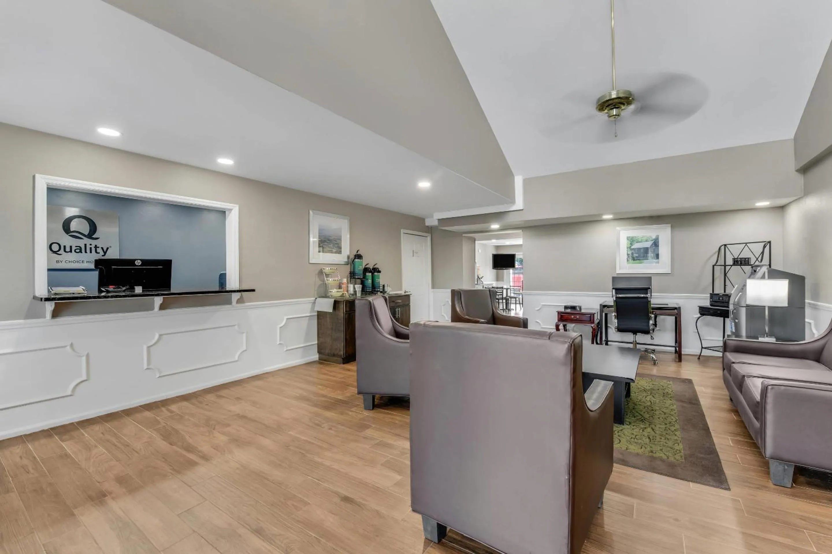 Lobby or reception in Quality Inn Laurinburg