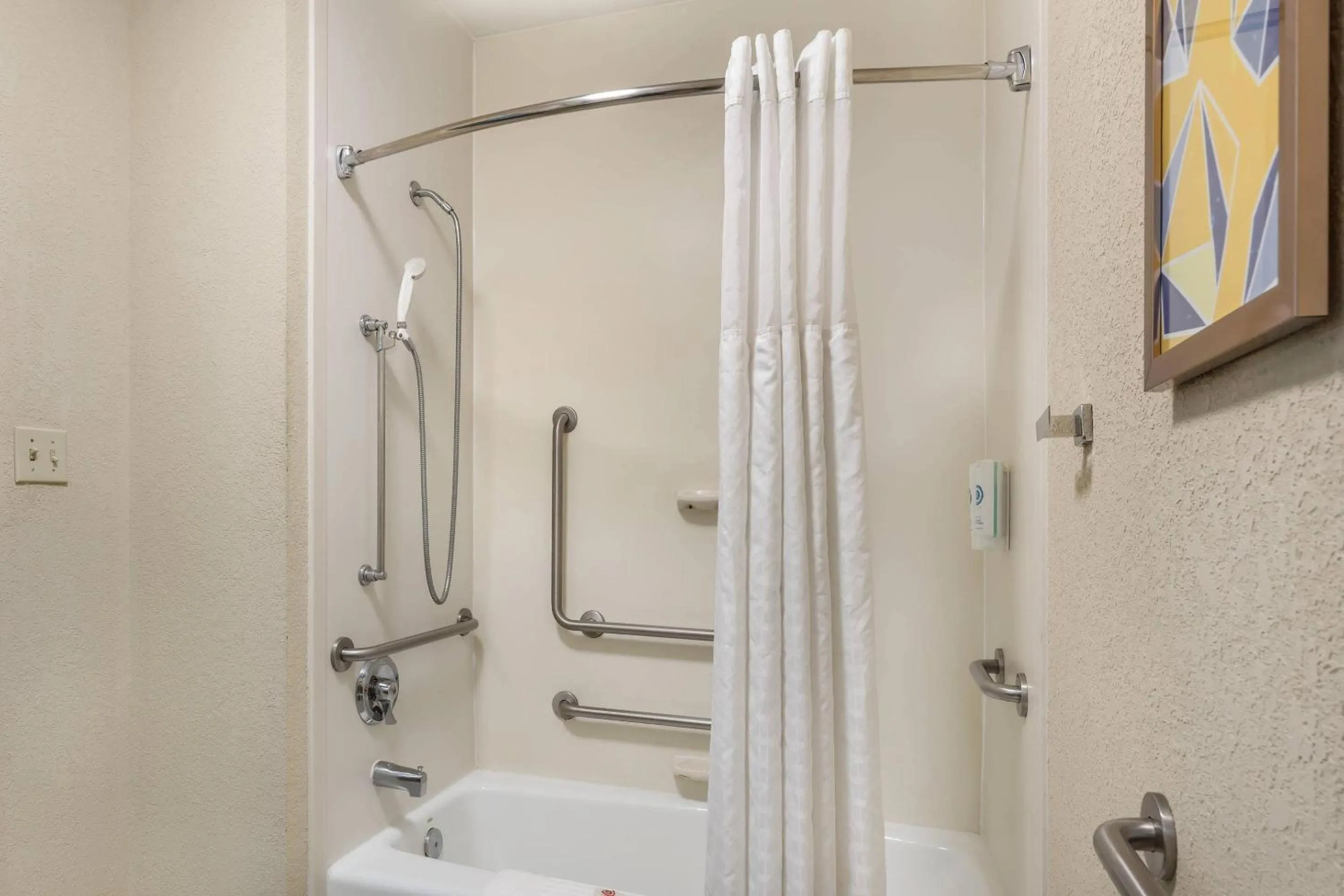 Bedroom in Comfort Inn Pinehurst - Southern Pines