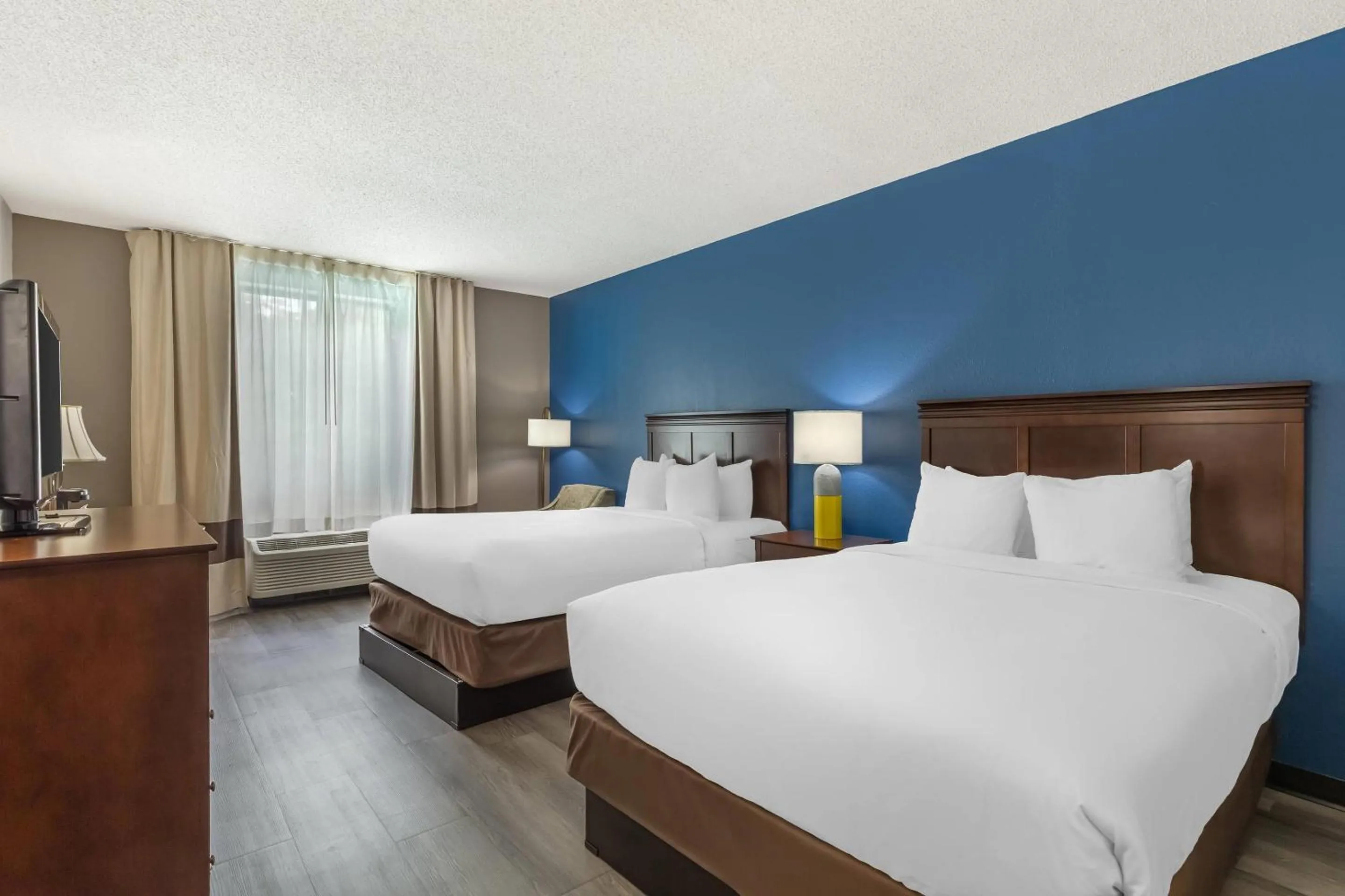 Bedroom, Bed in Comfort Inn Pinehurst - Southern Pines