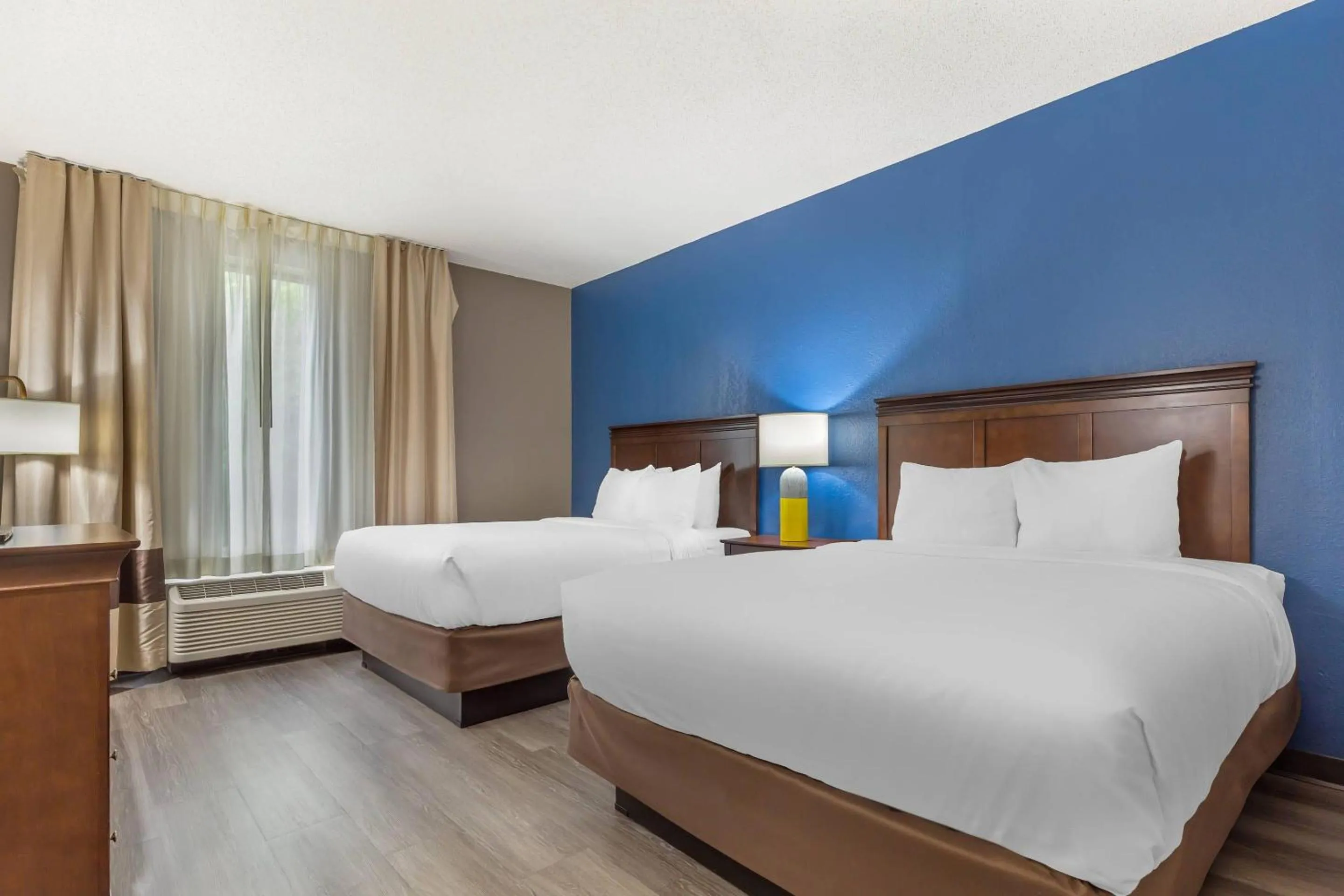 Bedroom, Bed in Comfort Inn Pinehurst - Southern Pines