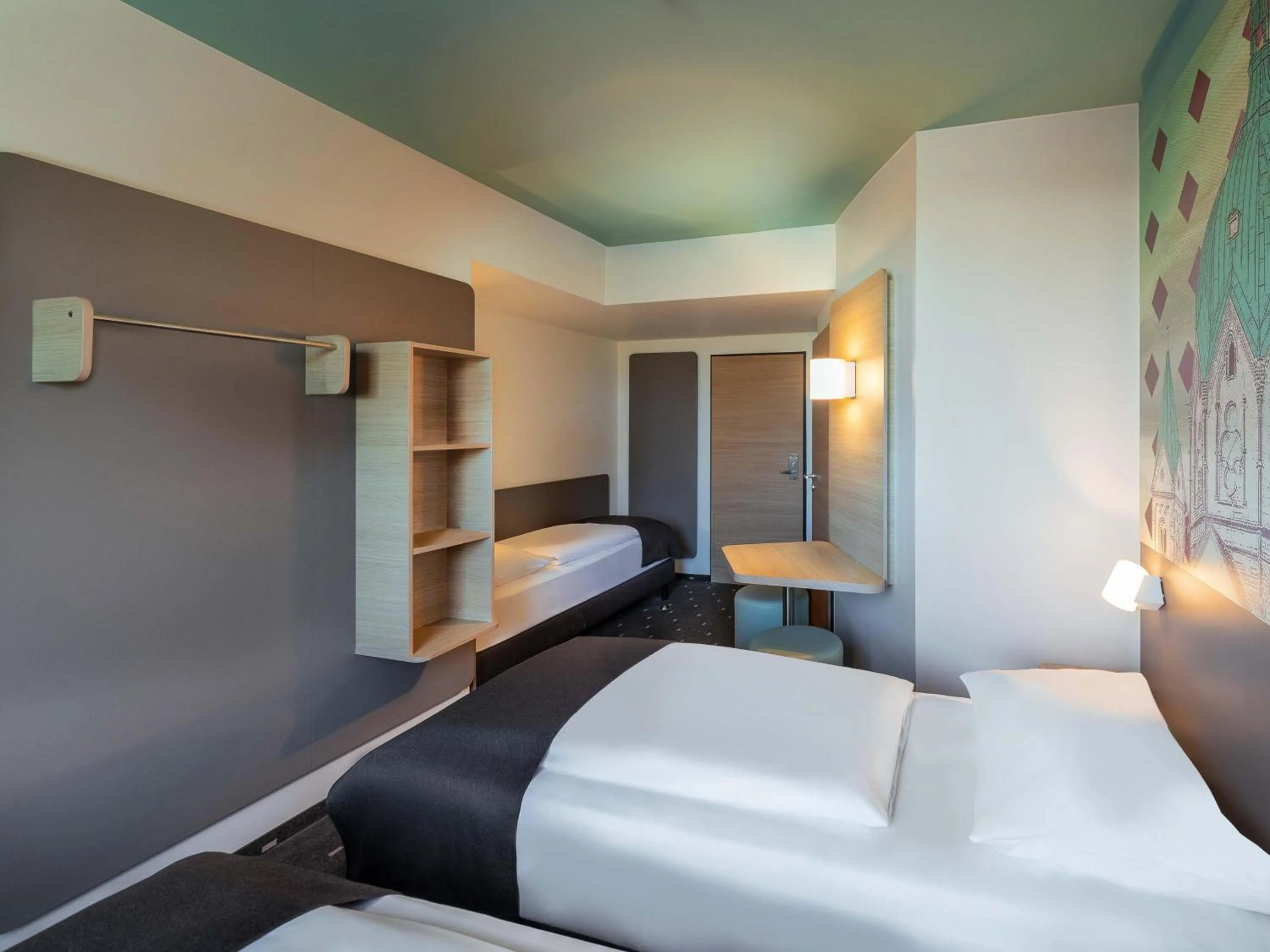 Photo of the whole room, Bed in B&B Hotel Neuss