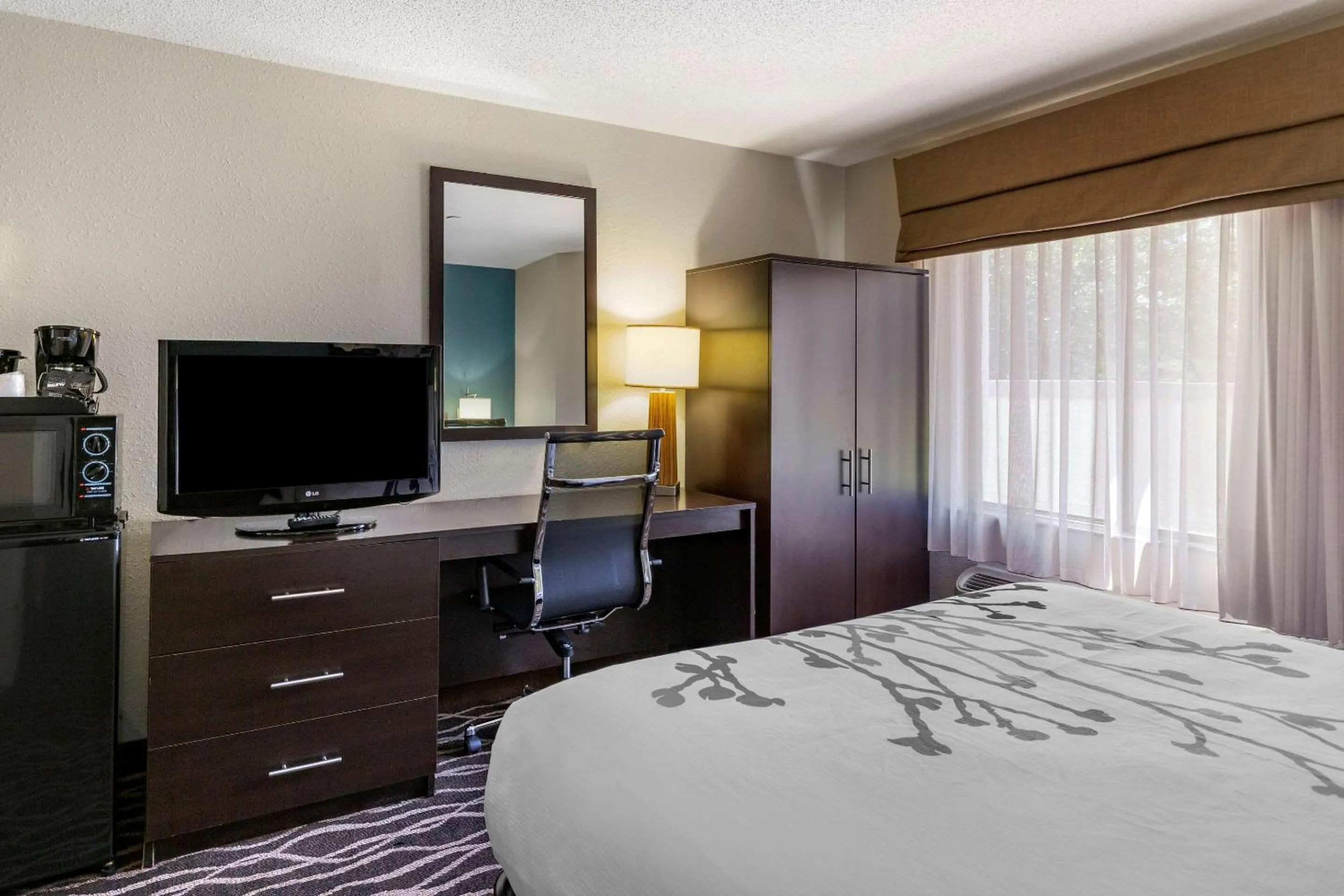 Bedroom, Bed in Sleep Inn Fayetteville I-95