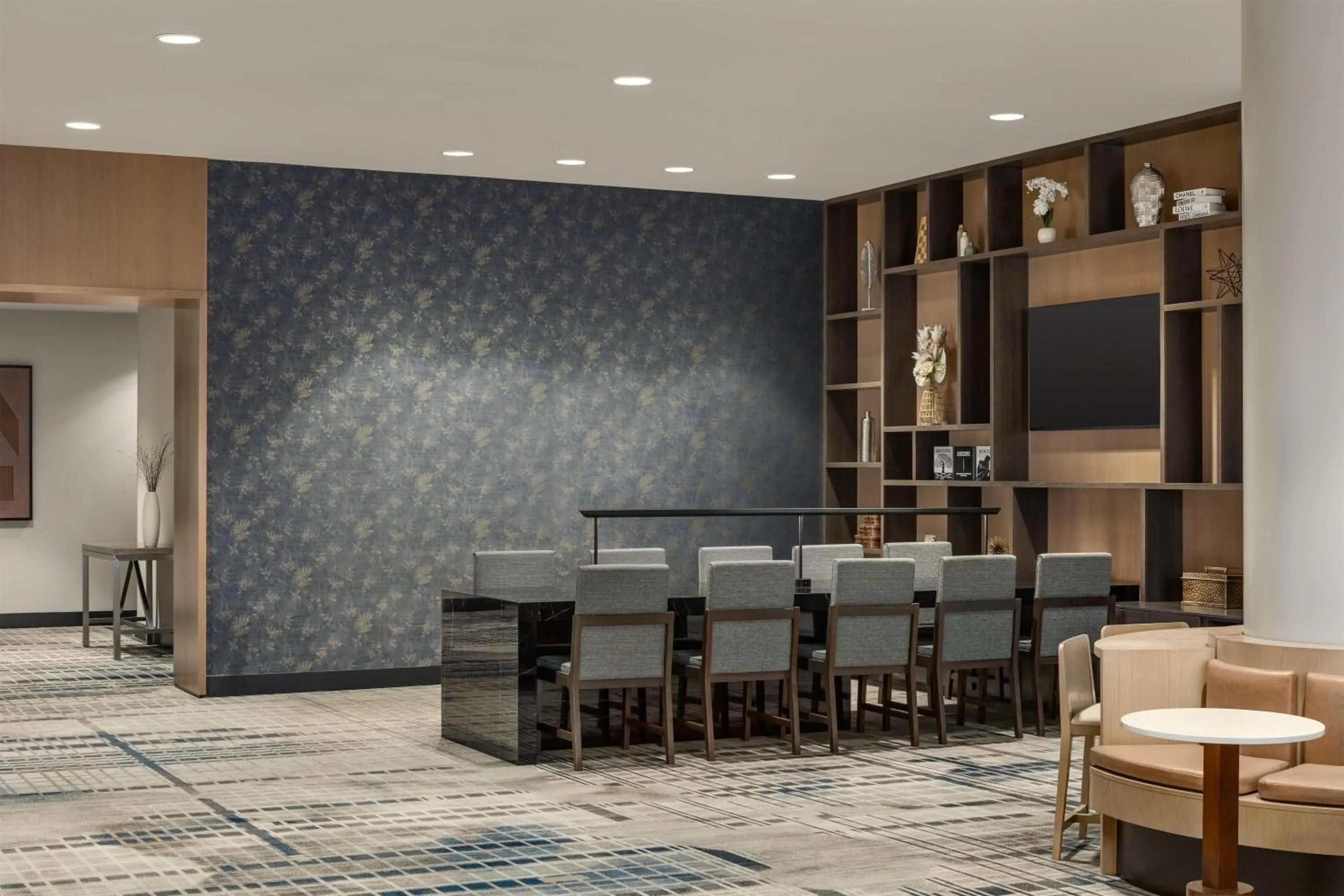 Lobby or reception in Hilton Baltimore BWI Airport