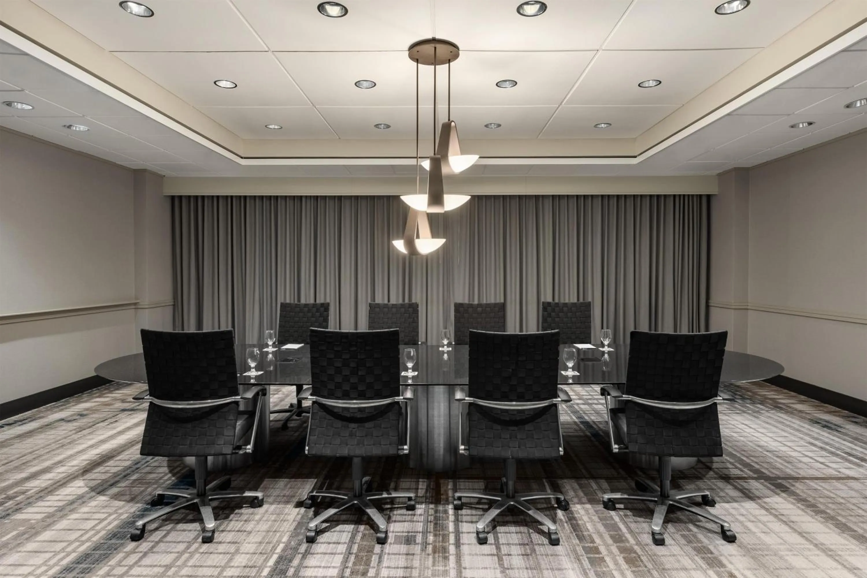 Meeting/conference room in Hilton Baltimore BWI Airport