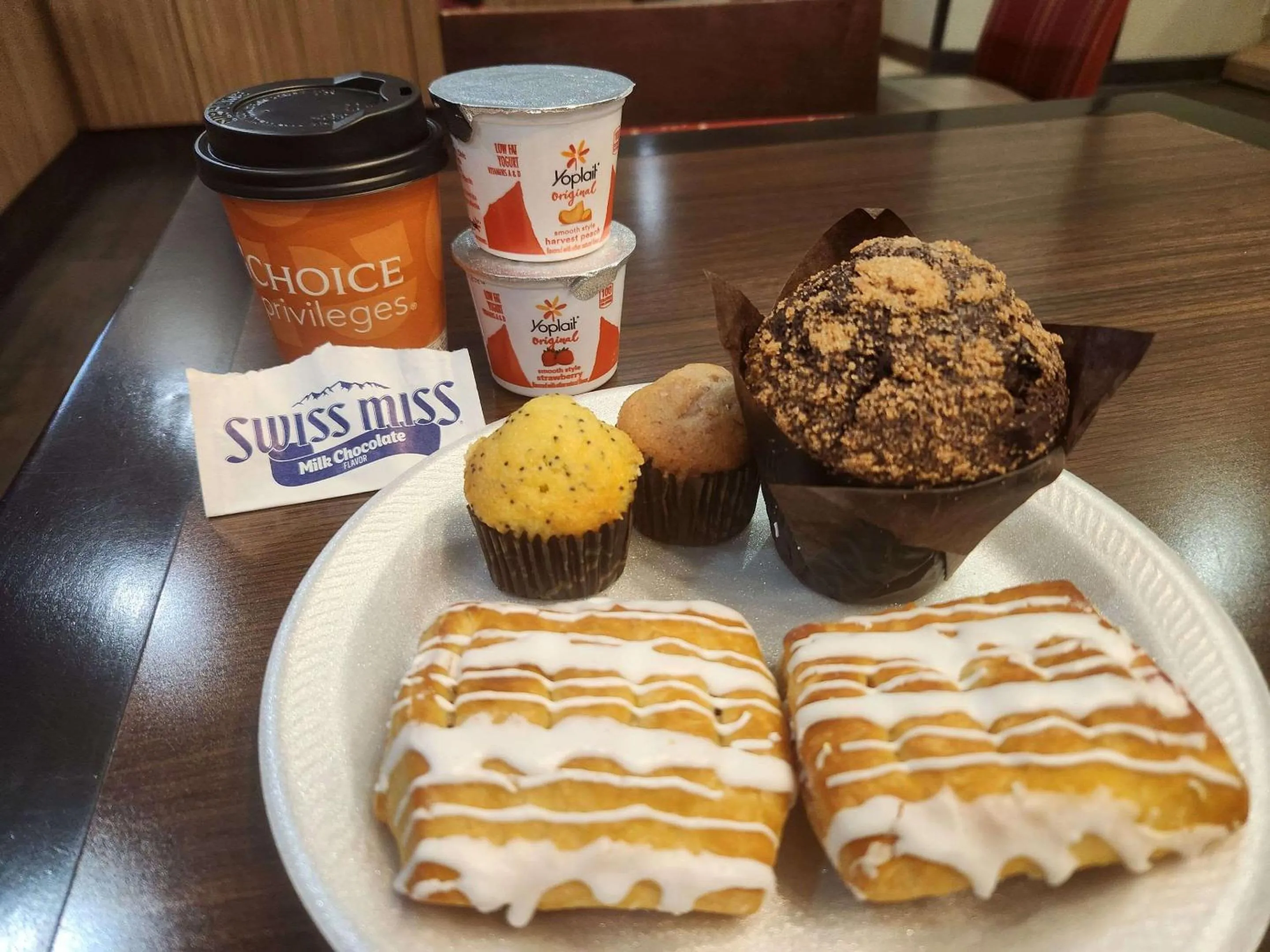 Breakfast in Comfort Inn near Downtown & Blue Ridge PKWY