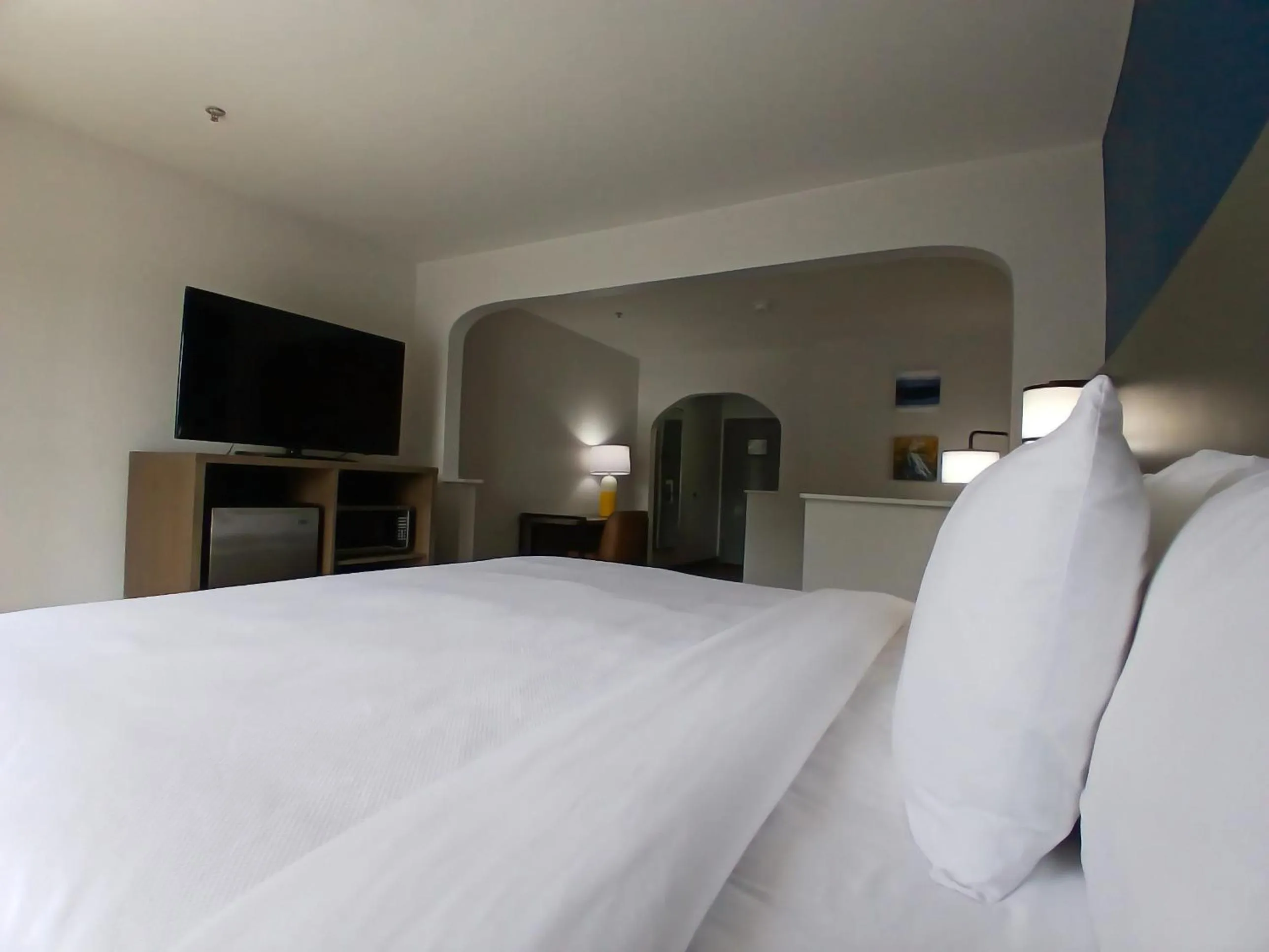 Bed in Comfort Inn near Downtown & Blue Ridge PKWY