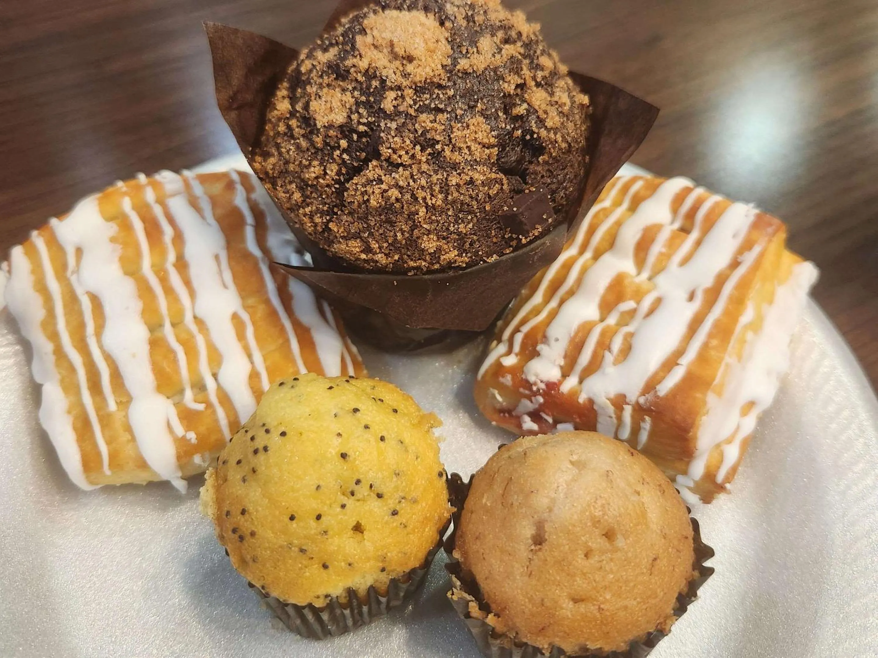 Breakfast in Comfort Inn near Downtown & Blue Ridge PKWY