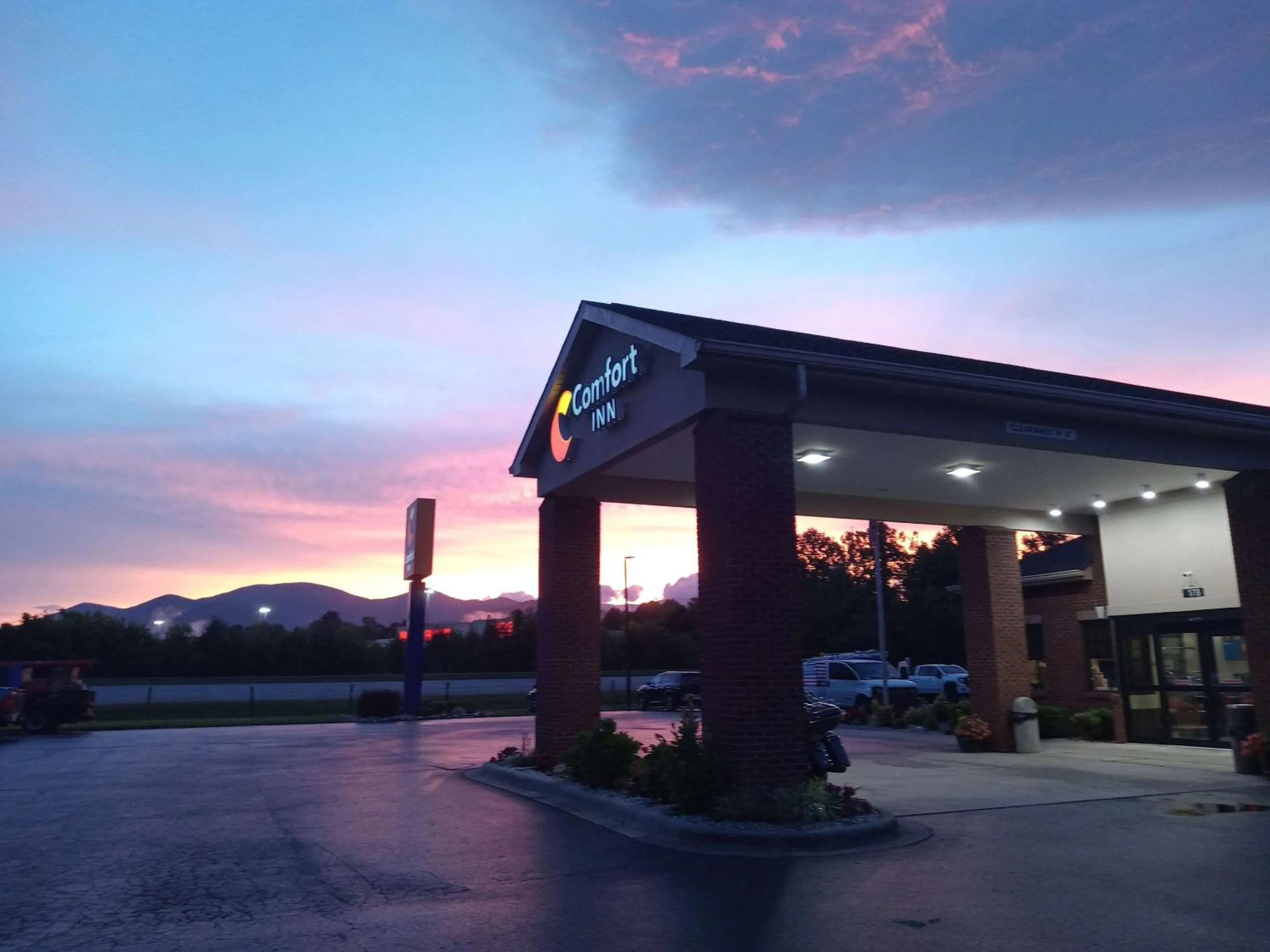 Property building in Comfort Inn near Downtown & Blue Ridge PKWY