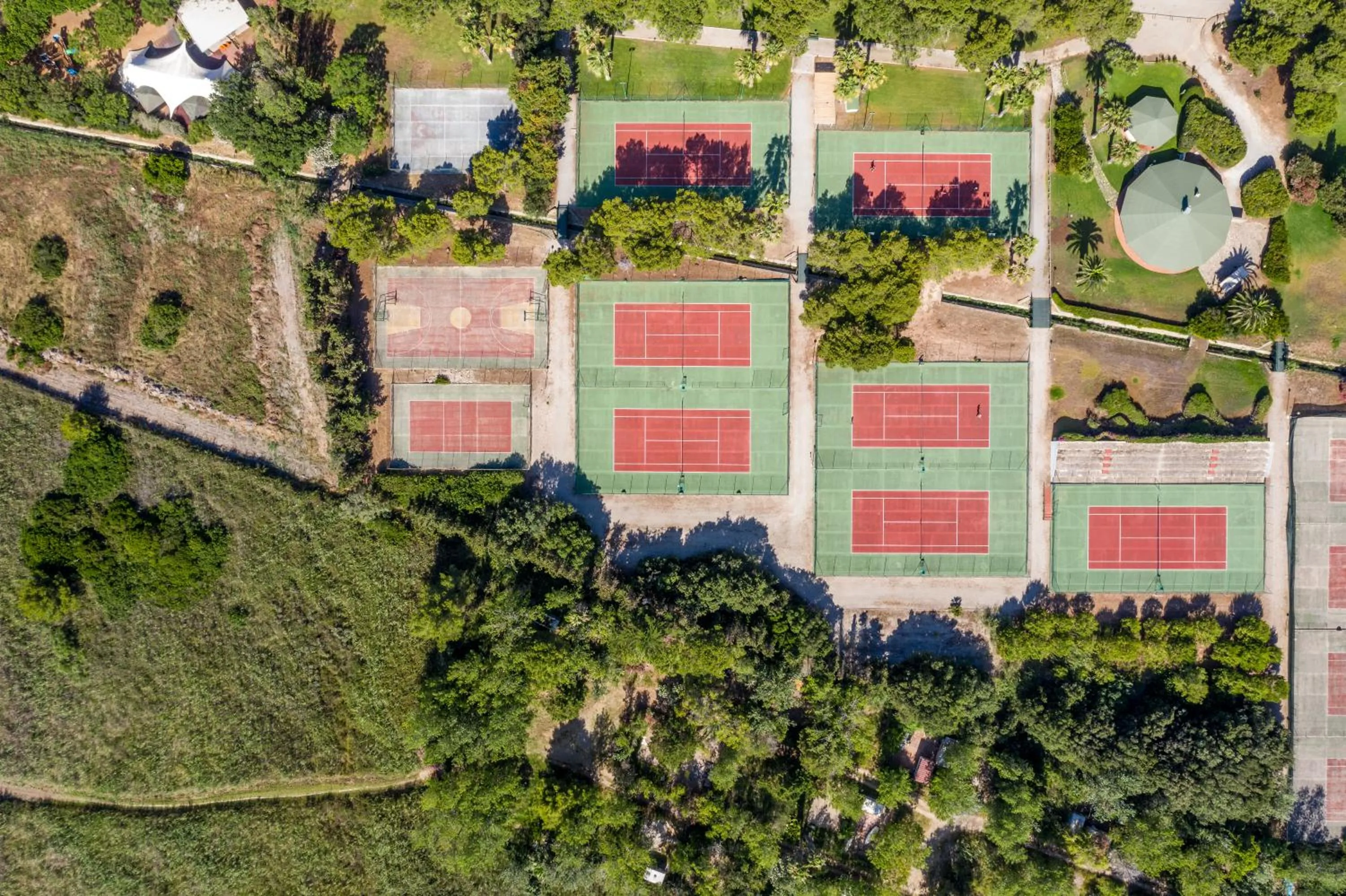 Day in Baia di Conte Resort