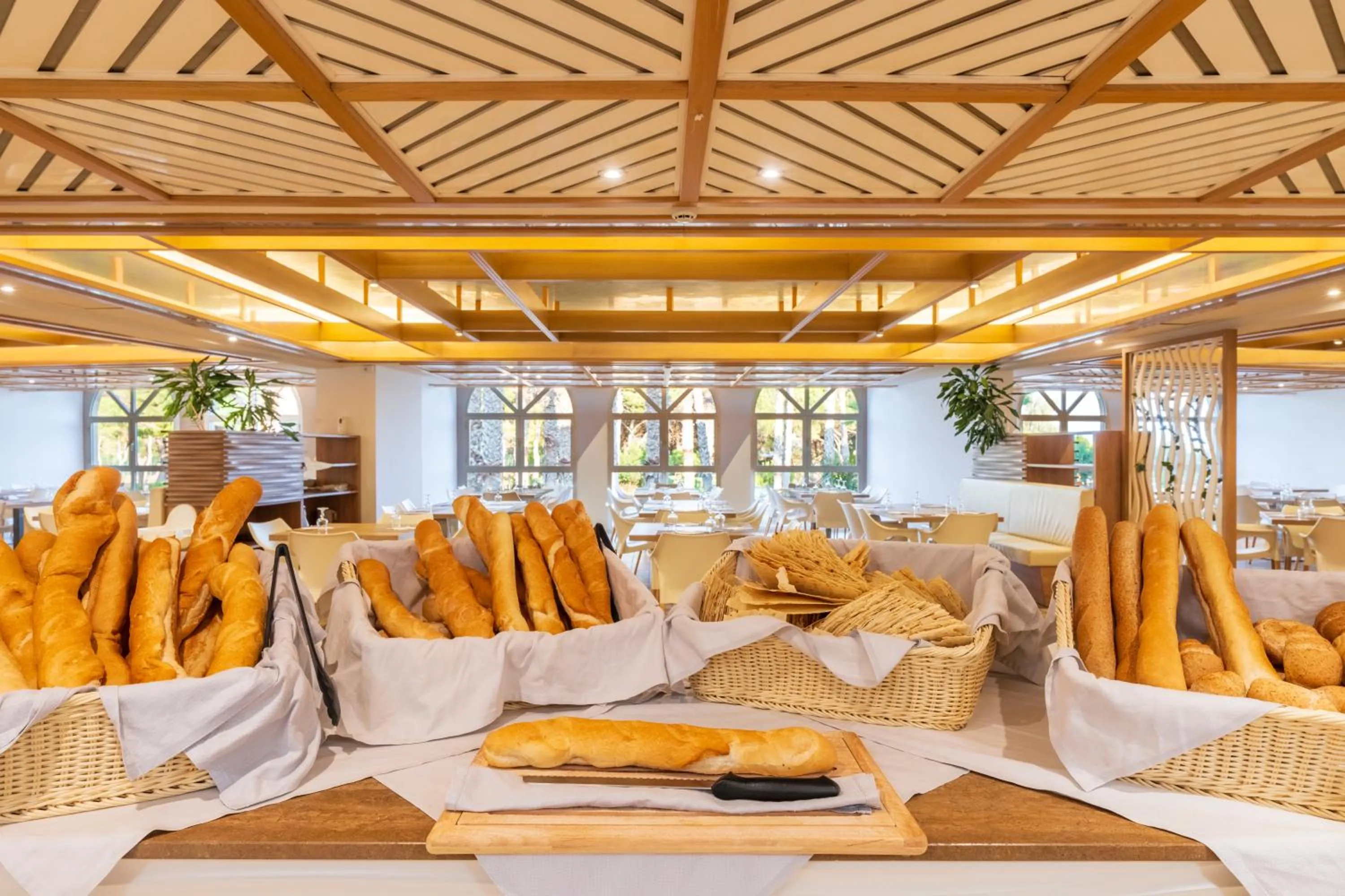 Restaurant/places to eat in Baia di Conte Resort