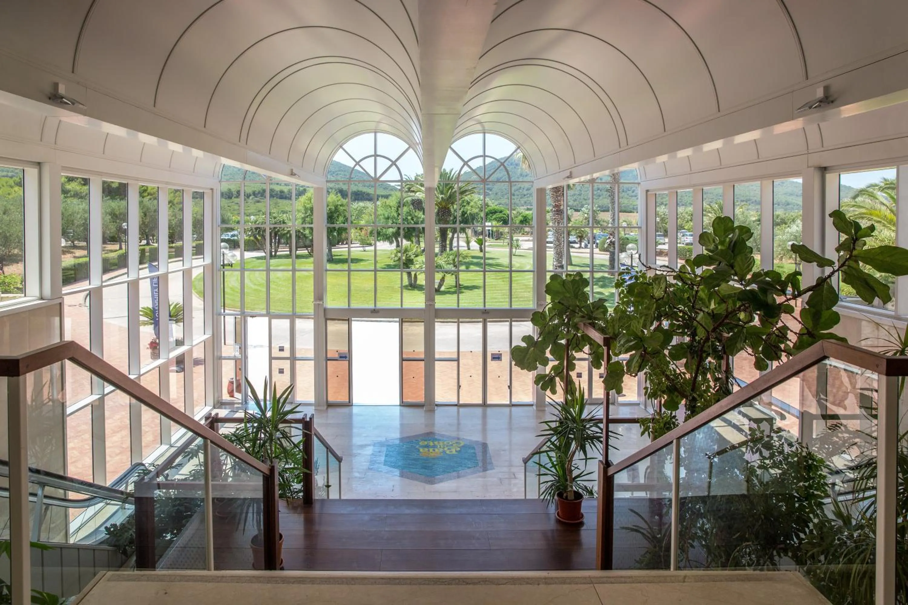 Garden in Baia di Conte Resort