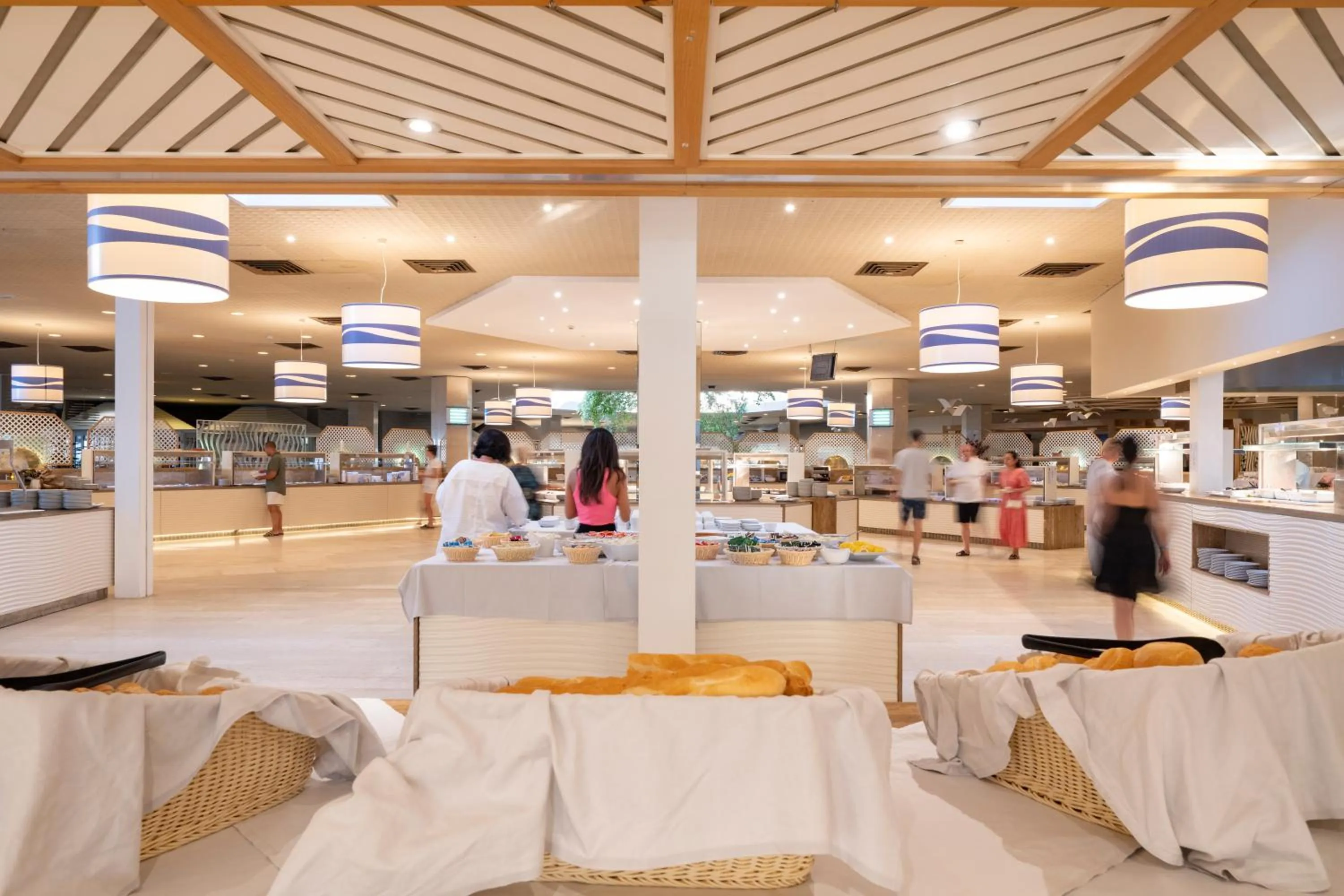 Restaurant/places to eat in Baia di Conte Resort