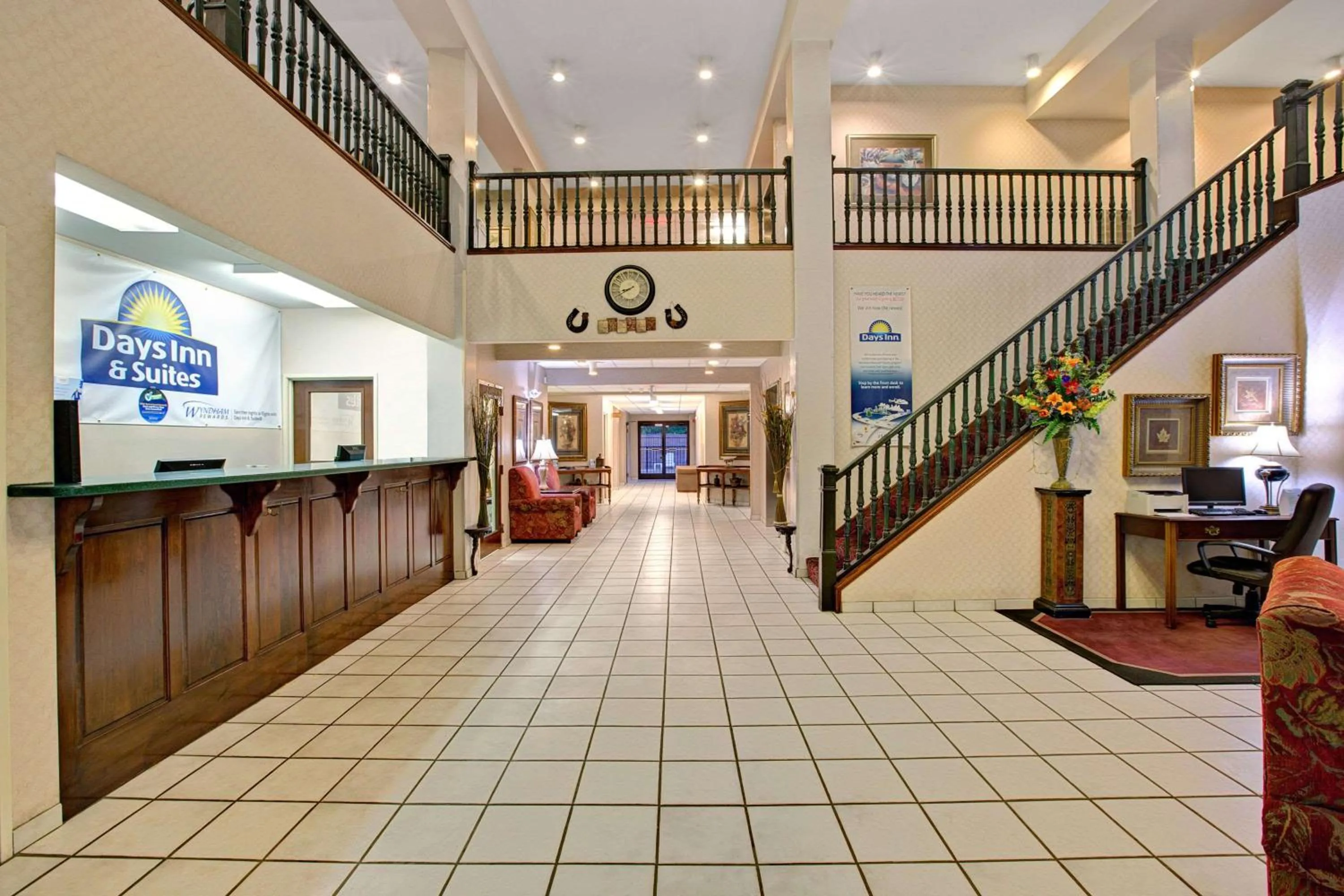 Lobby or reception in Days Inn & Suites by Wyndham Hickory