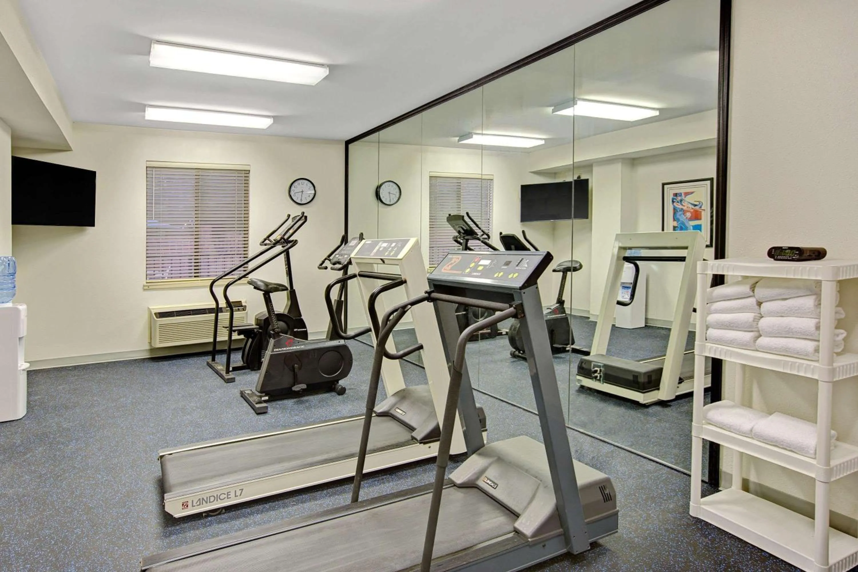 Bathroom in Days Inn & Suites by Wyndham Hickory