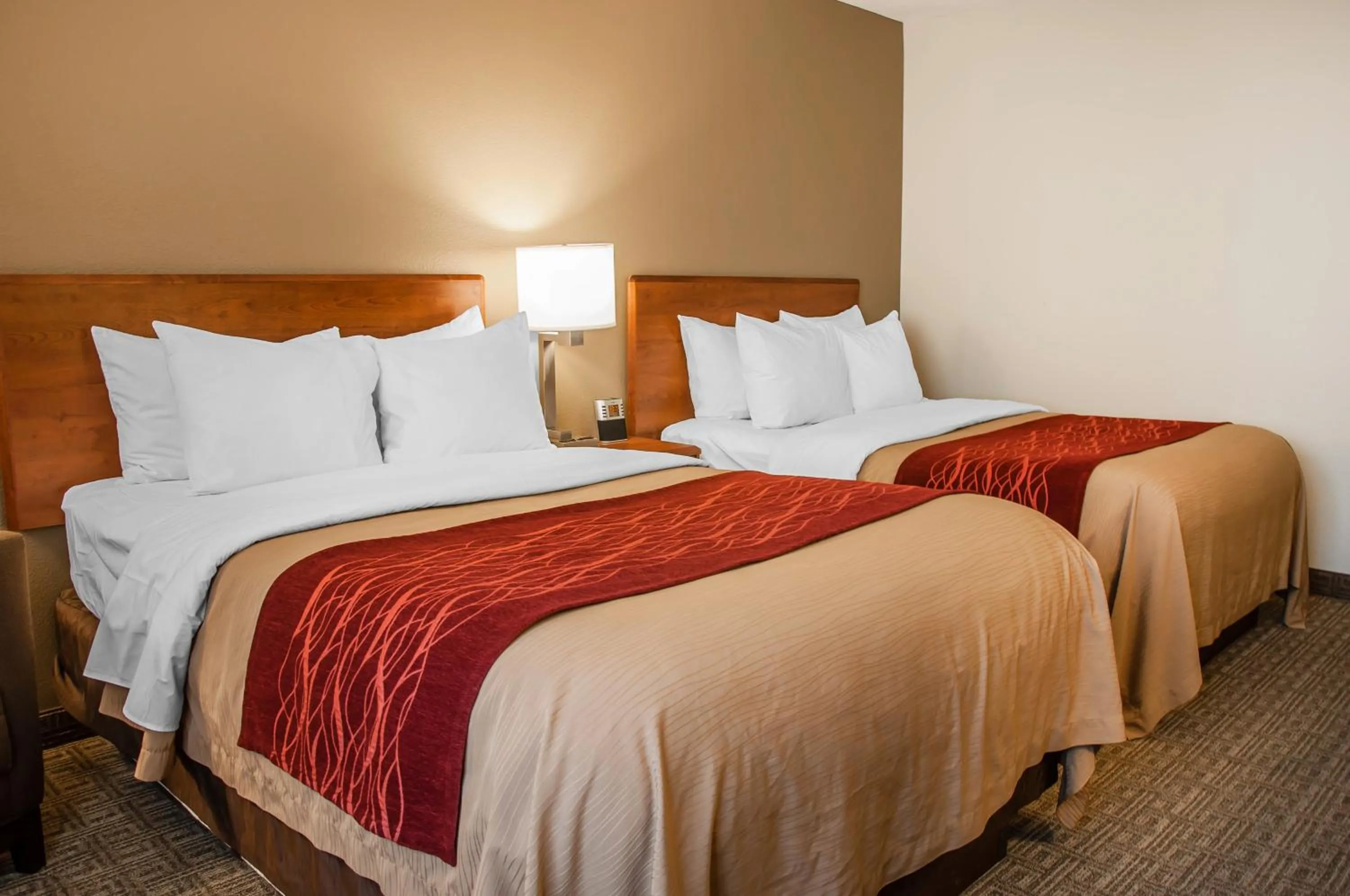 Bed in Comfort Inn Dickinson