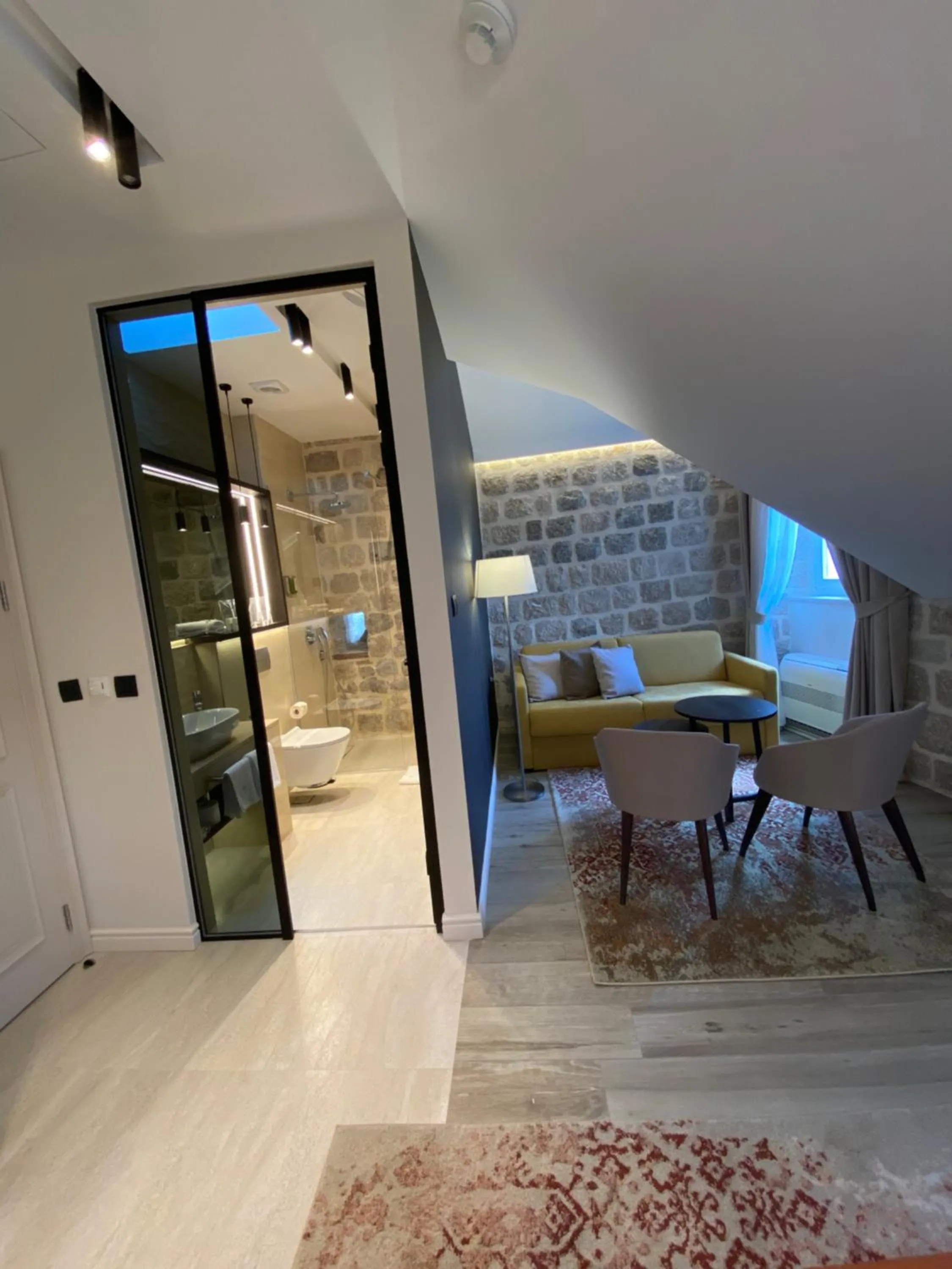 Seating area in Heritage Hotel Leon Coronato