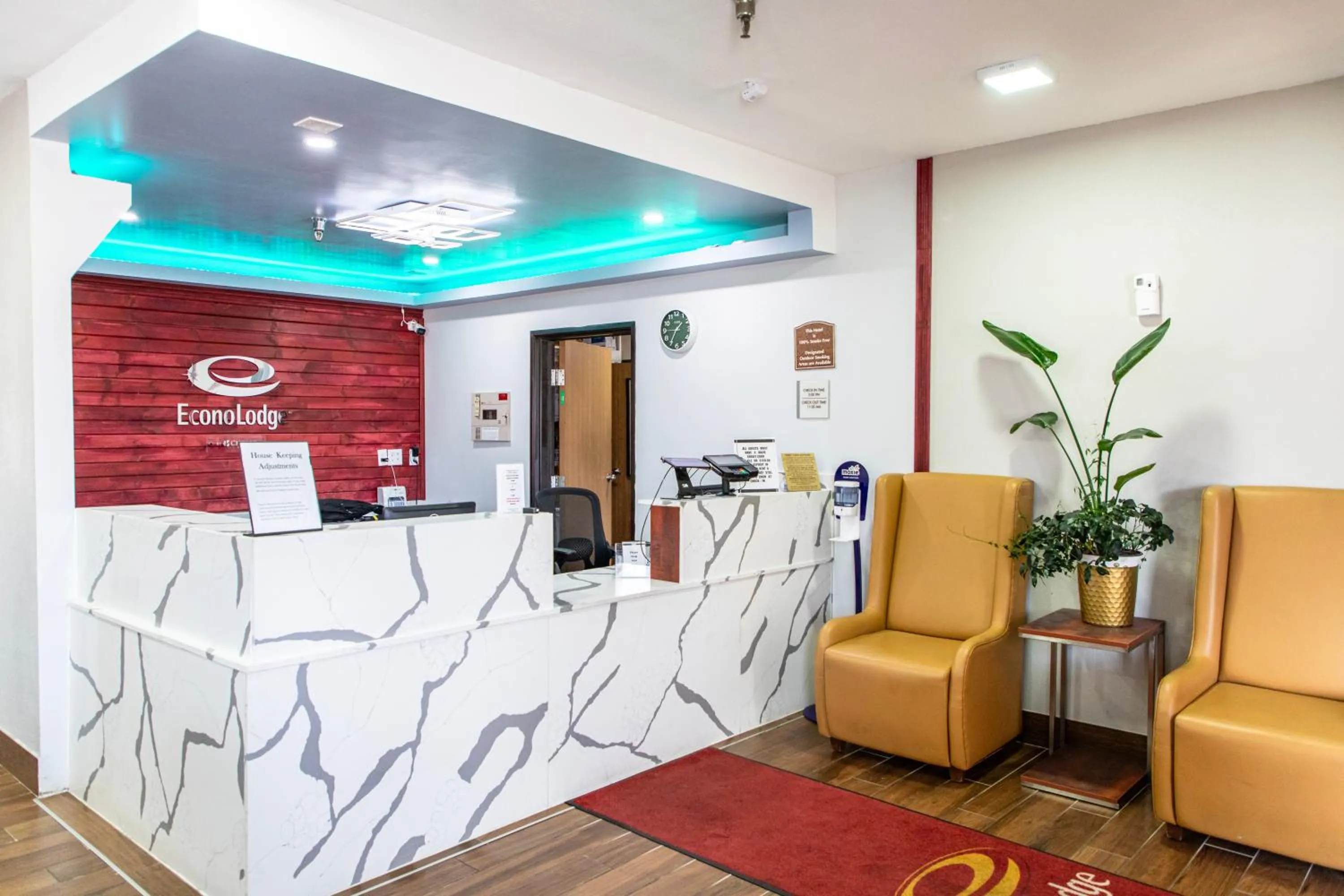 Lobby or reception in Econo Lodge Fargo - West Acres
