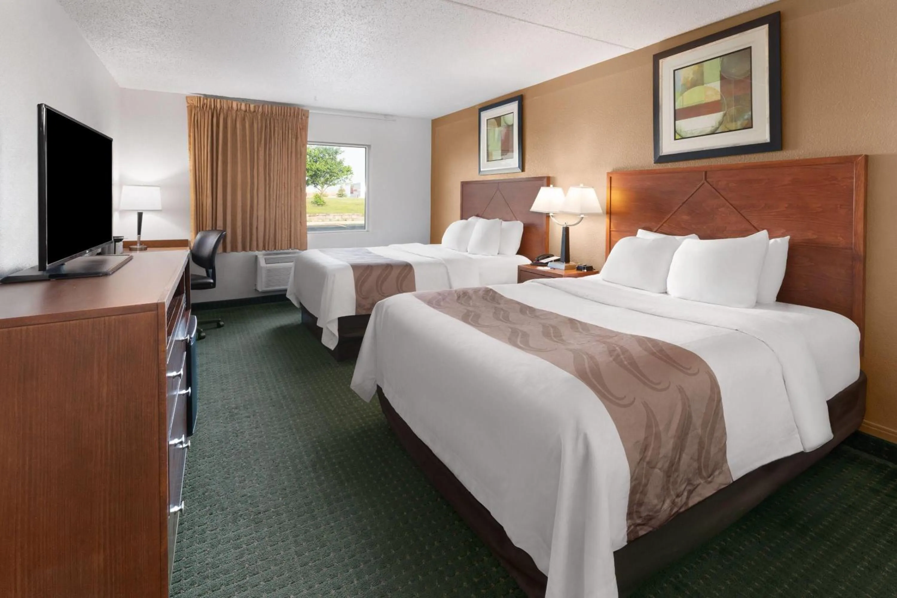 Photo of the whole room, Bed in Baymont by Wyndham Jamestown Conference Center & Water Park