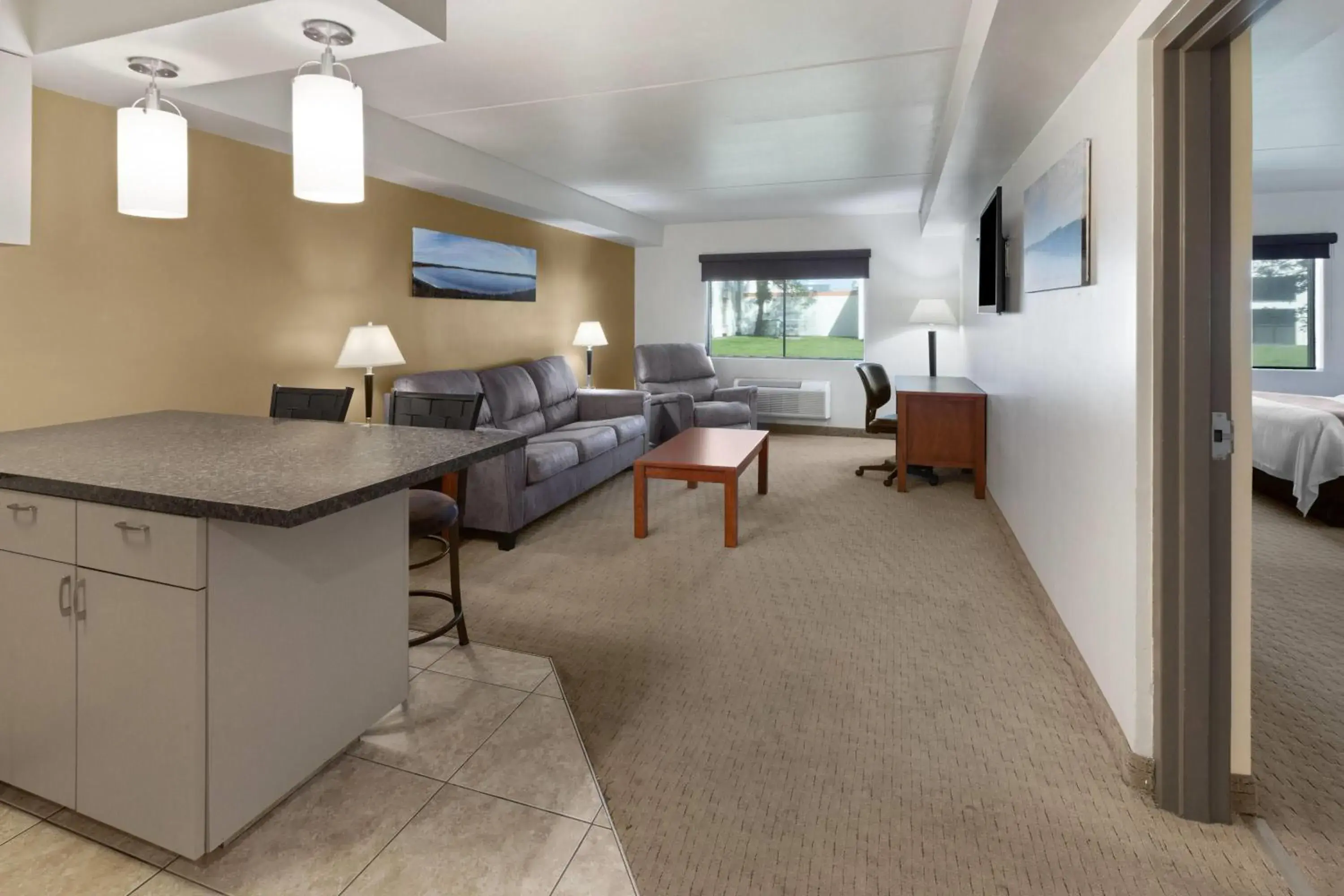 Queen Suite with Two Queen Beds and Kitchenette - Non-Smoking in Baymont by Wyndham Jamestown Conference Center & Water Park Queen Suite with Two Queen Beds and Kitchenette - Non-Smoking in Baymont by Wyndham Jamestown Conference Center & Water Park