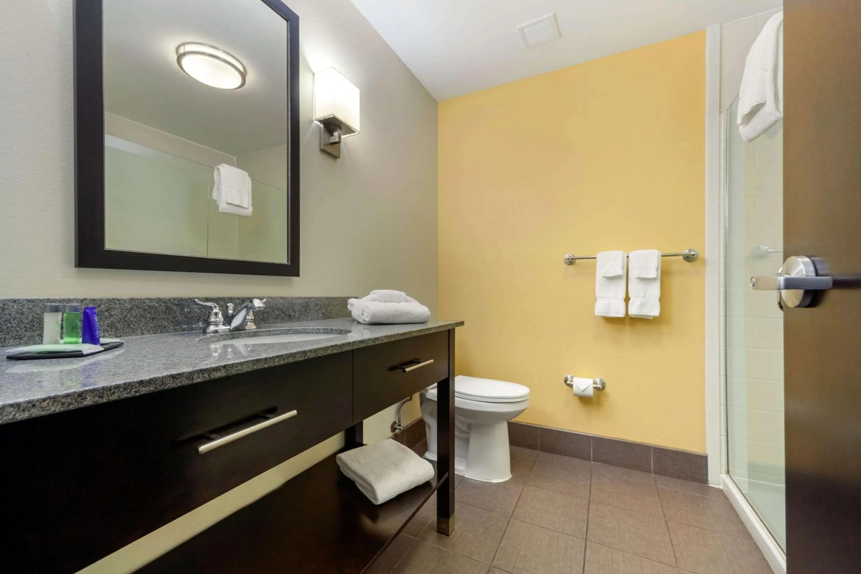 Bedroom in Sleep Inn & Suites Bismarck I-94