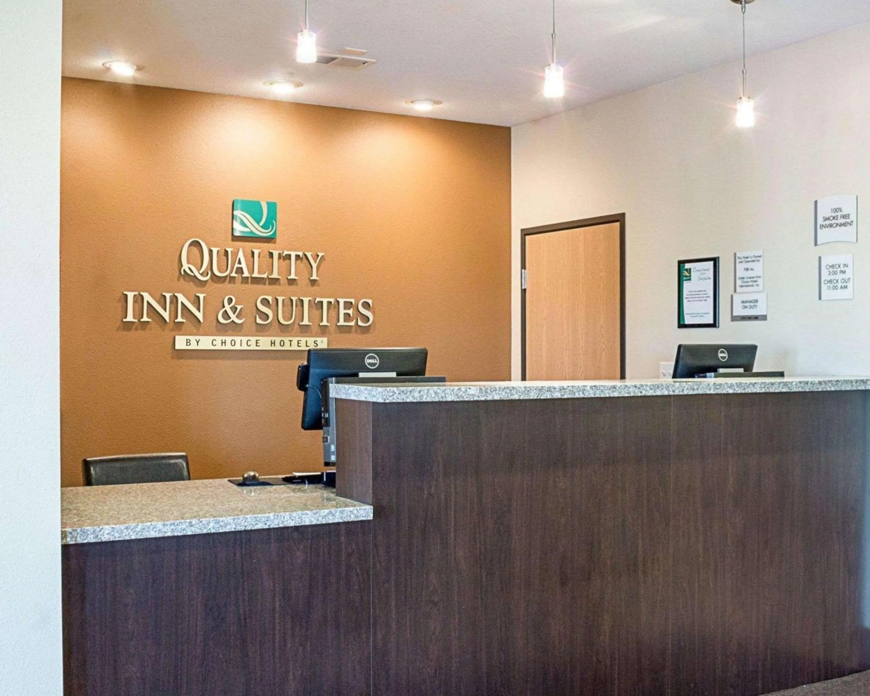Lobby or reception in Quality Inn & Suites Minot North