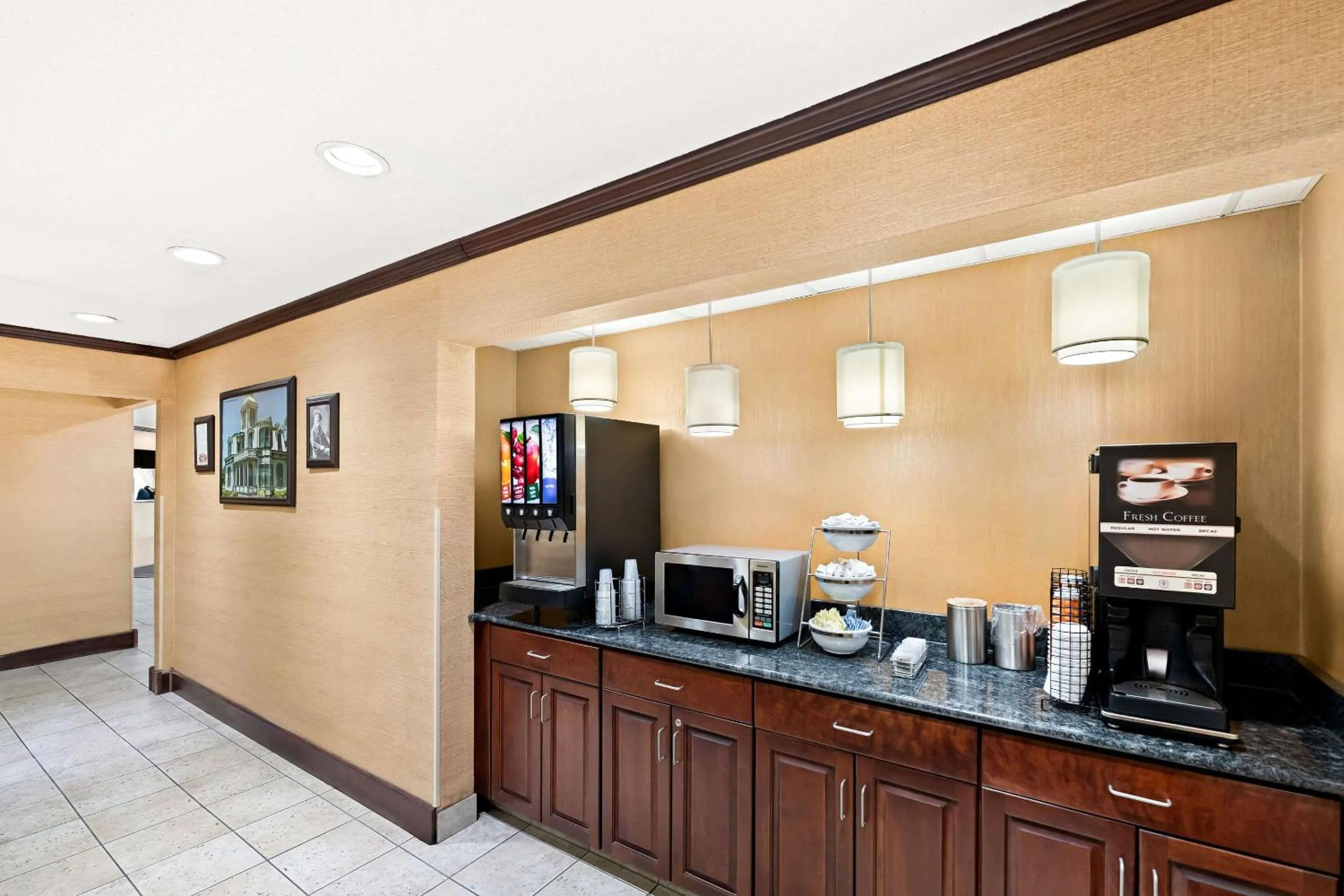 Breakfast in Quality Inn