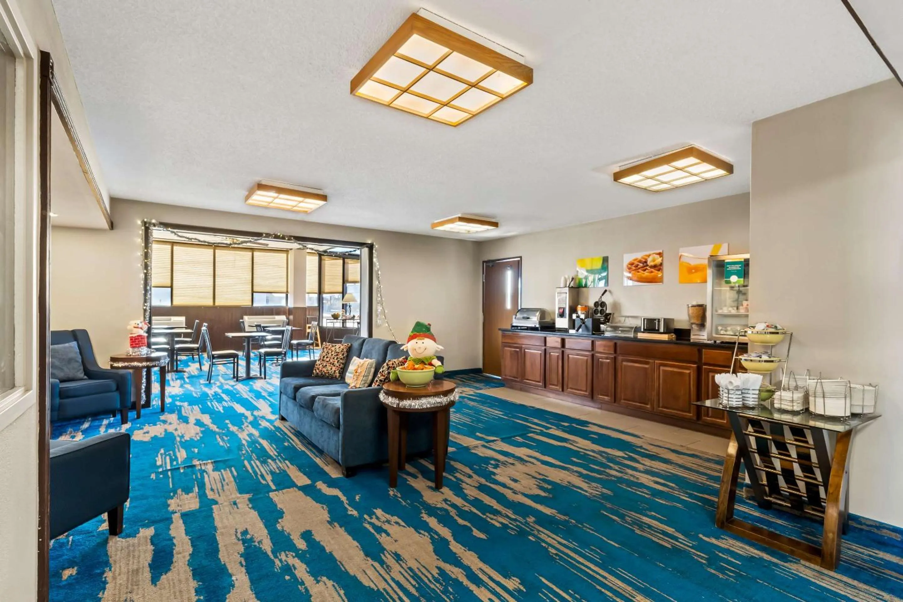 Breakfast in Quality Inn Sidney I-80