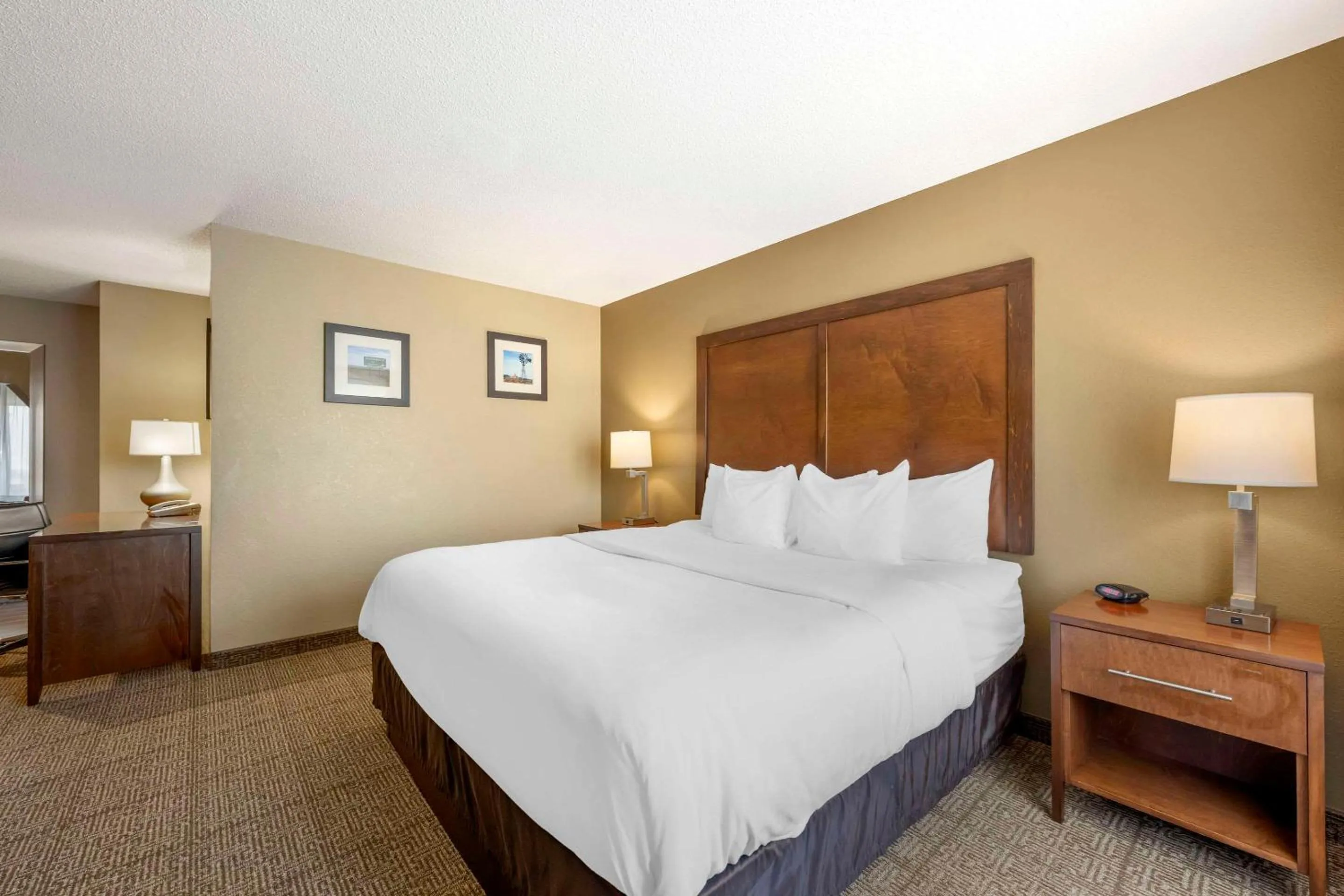 Bedroom, Bed in Comfort Inn Lexington