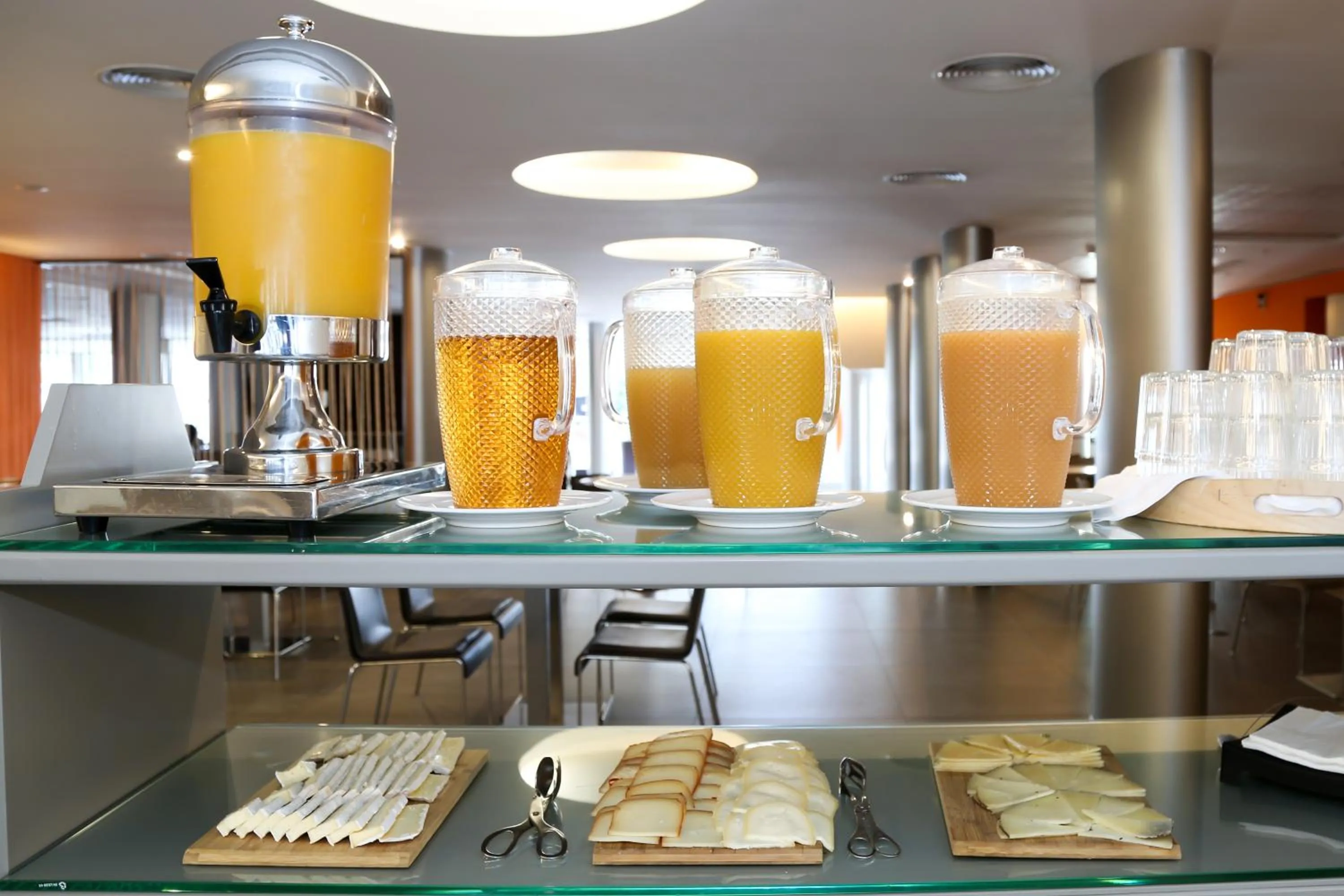 Breakfast in Hotel Praia