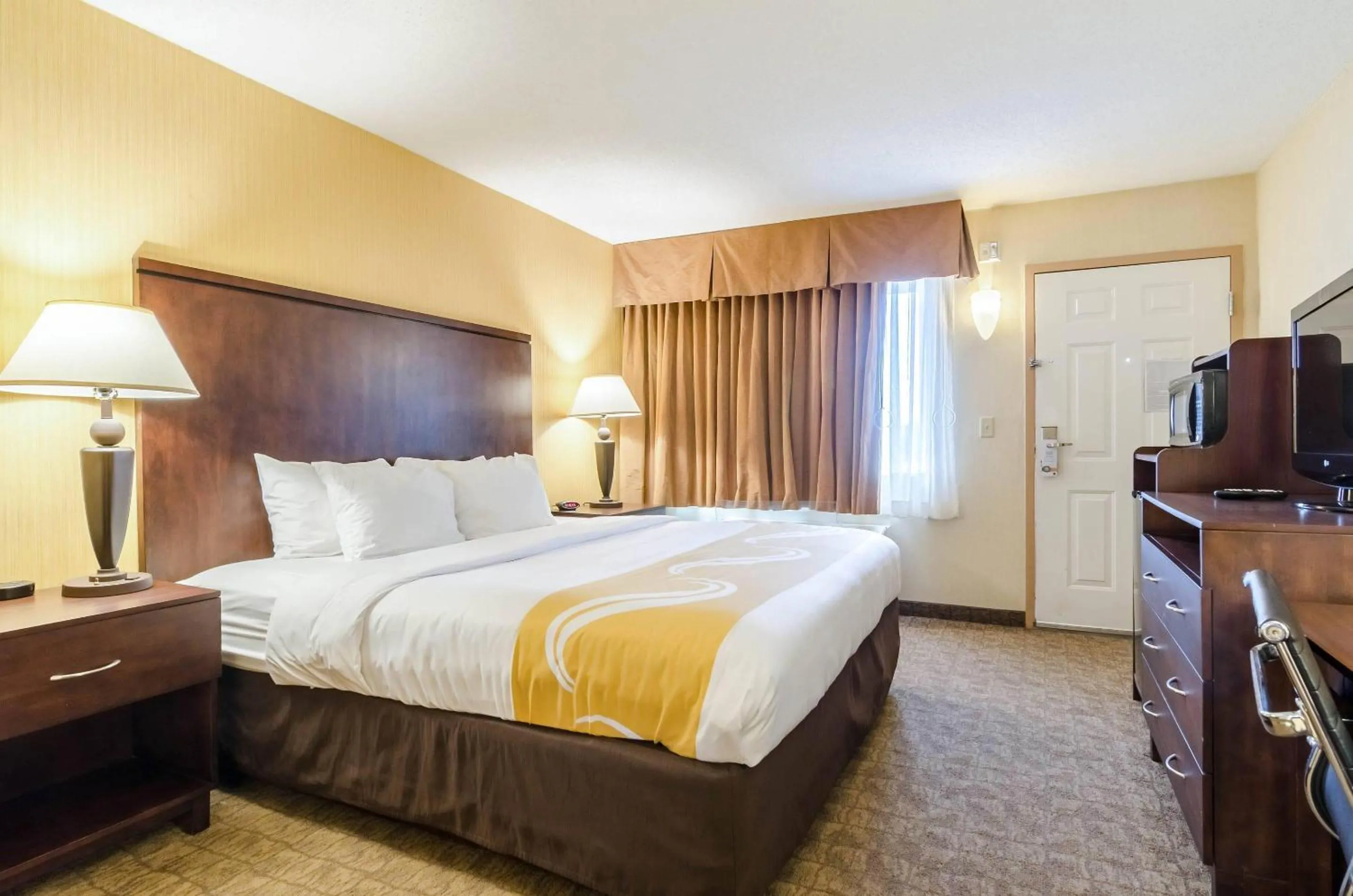Bedroom, Bed in Quality Inn & Suites Ogallala