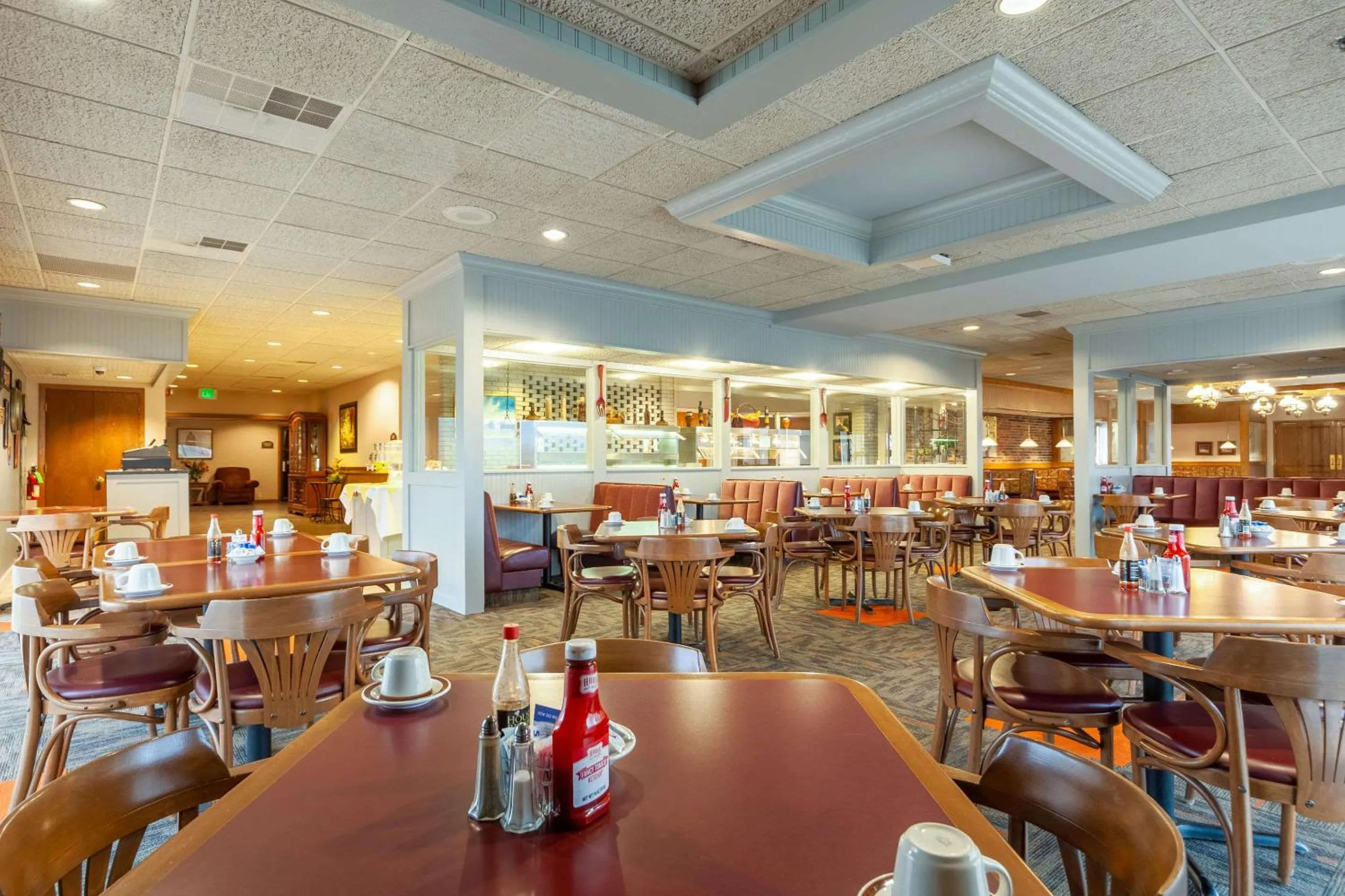 Restaurant/places to eat in Quality Inn and Conference Center I-80 Grand Island