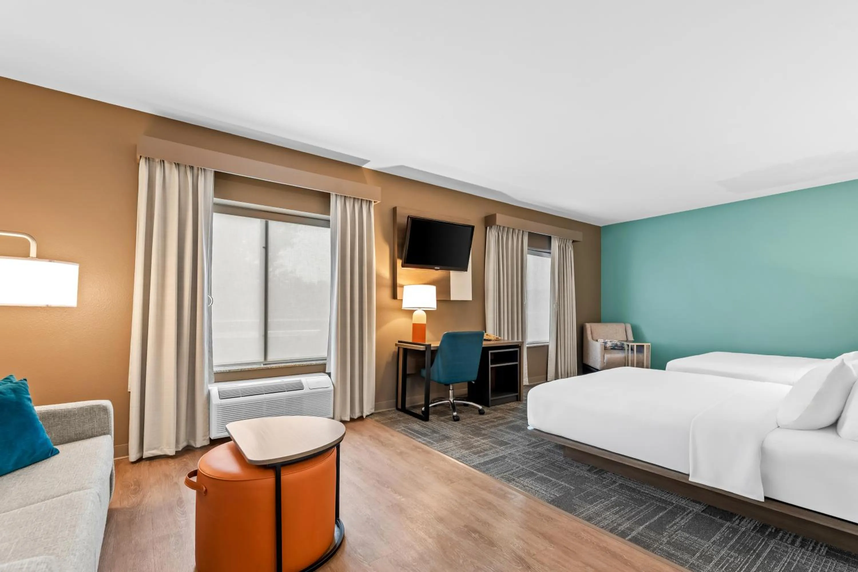 Photo of the whole room, Bed in Comfort Suites Gothenburg South