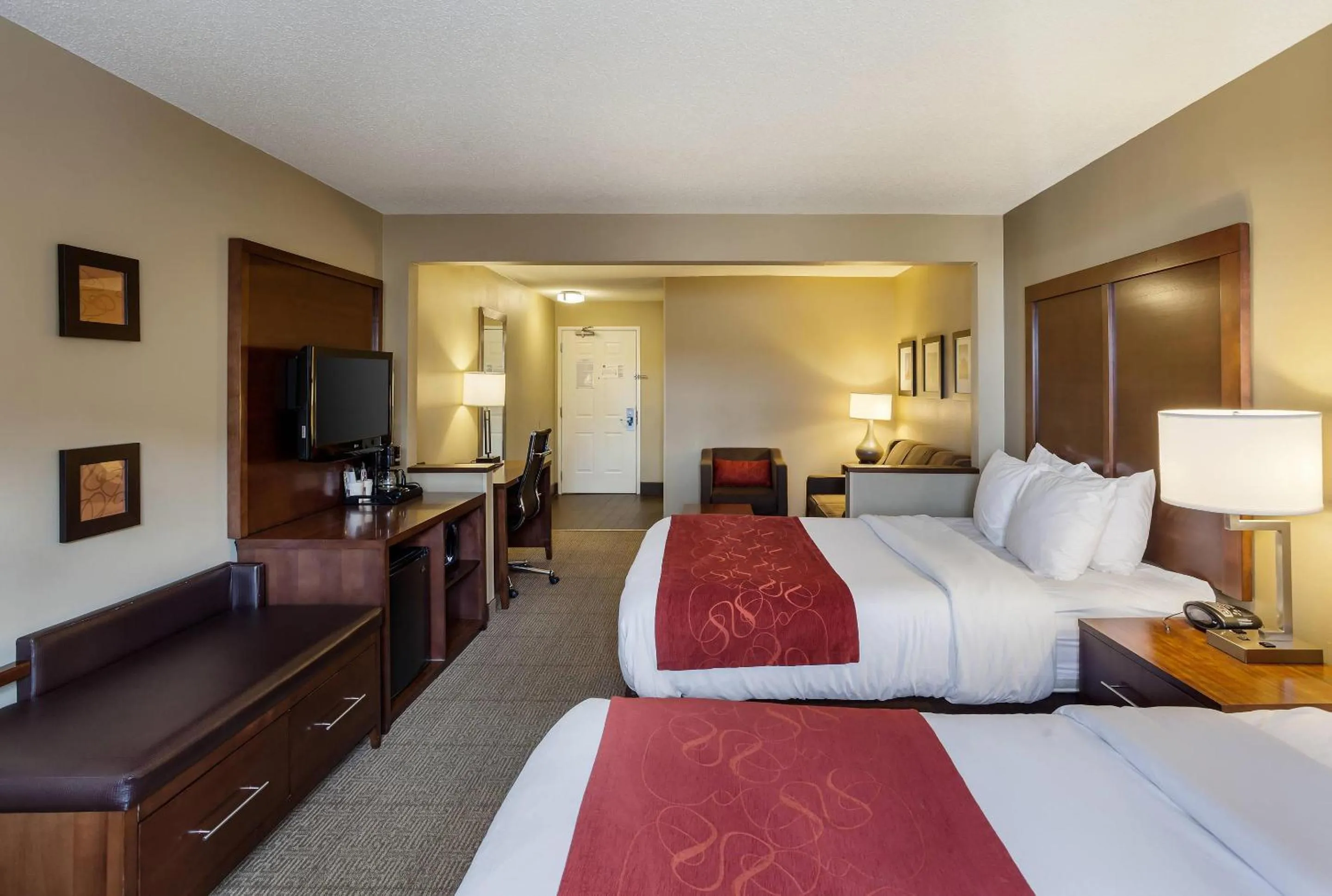 Bedroom, Bed in Comfort Suites Lincoln North