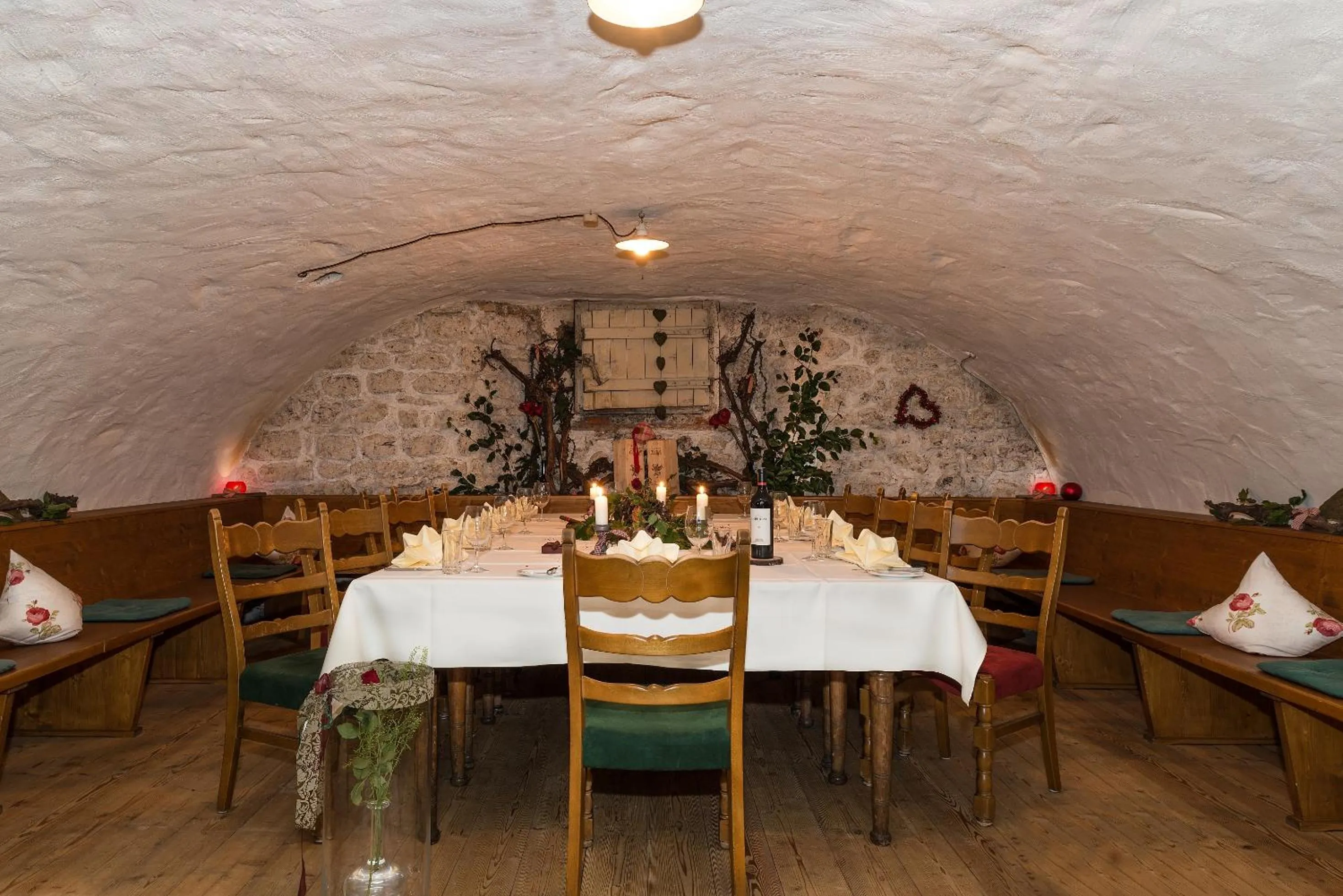 Restaurant/places to eat in Hotel Krone Tirol