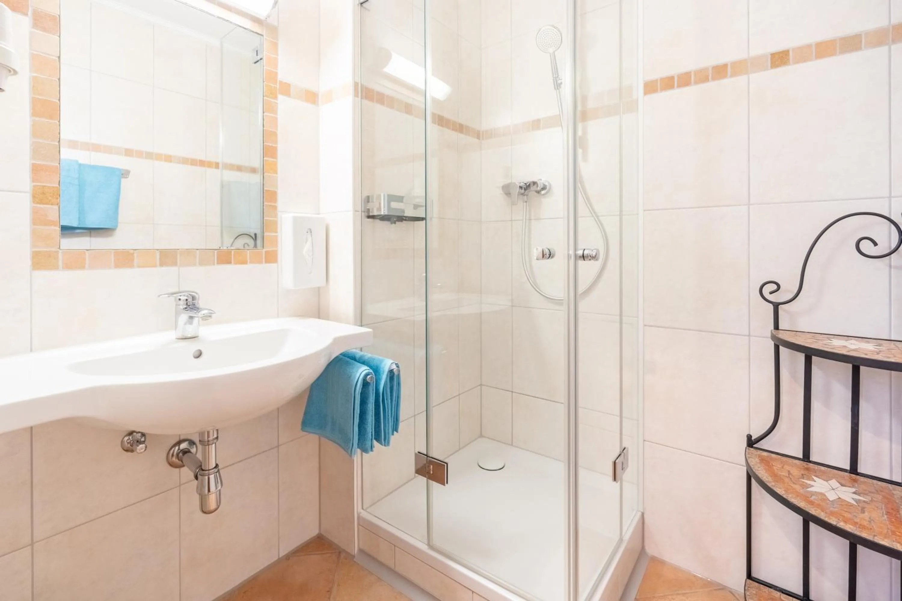 Bathroom in Hotel Krone Tirol