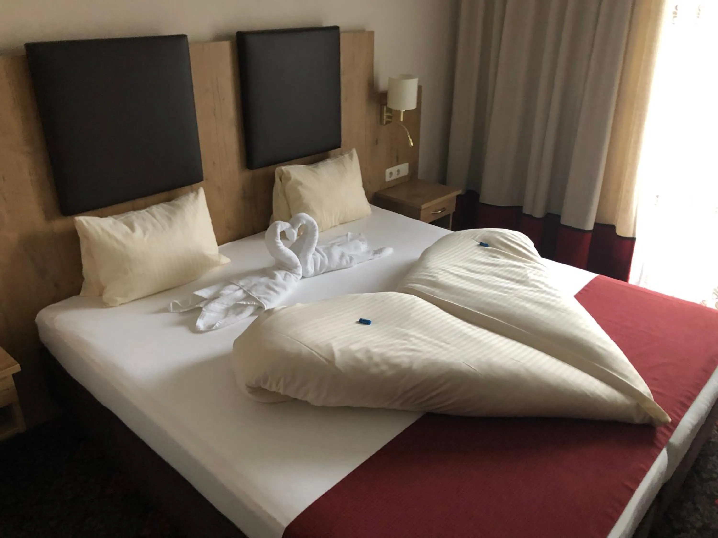 Bed in Hotel Krone Tirol
