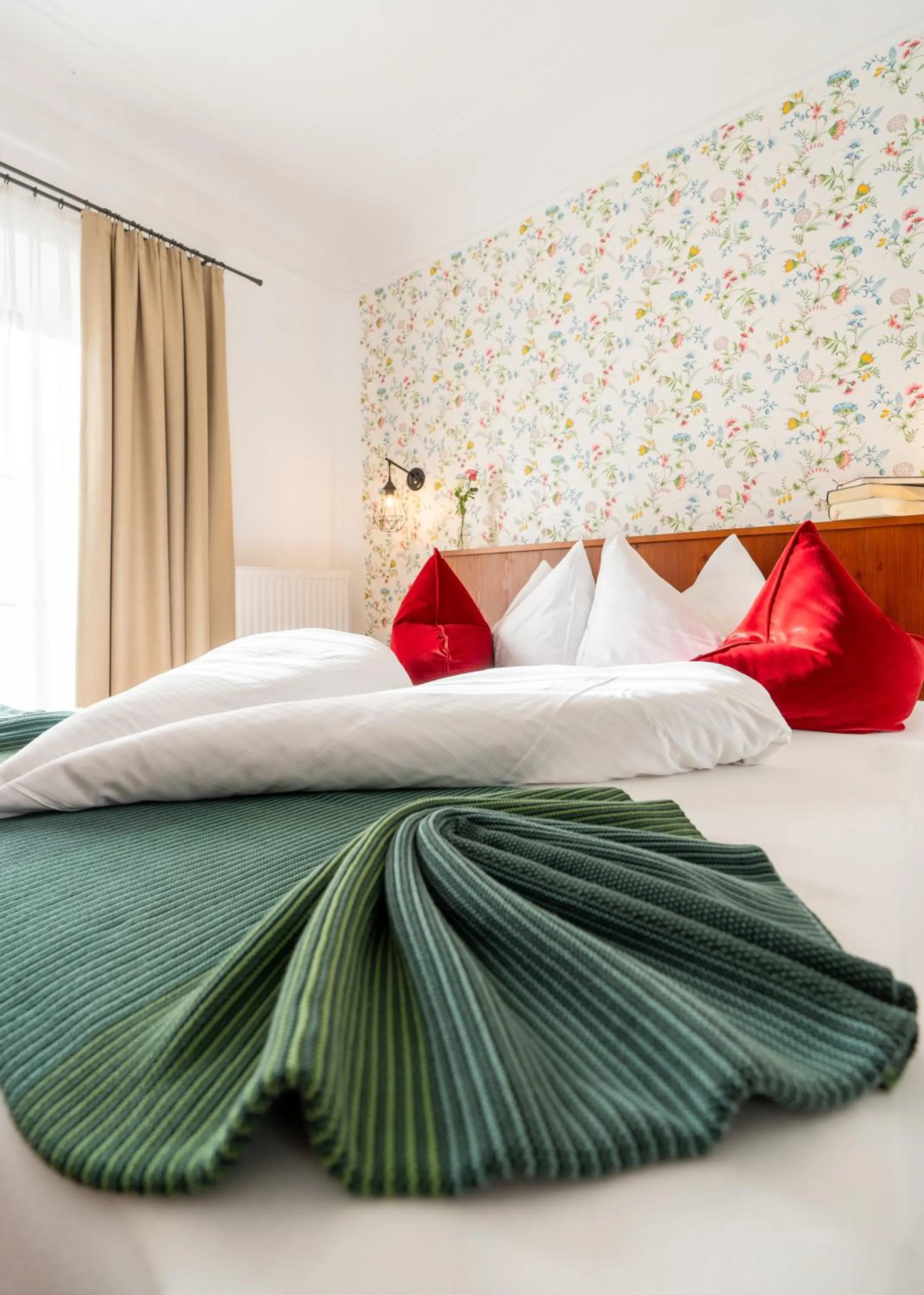 Bed in Hotel Krone Tirol