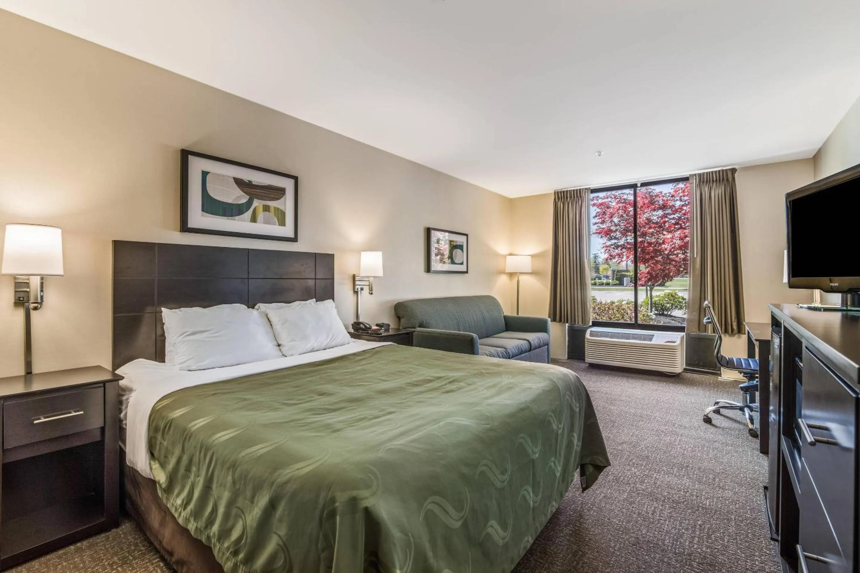 Bedroom, Bed in Quality Inn