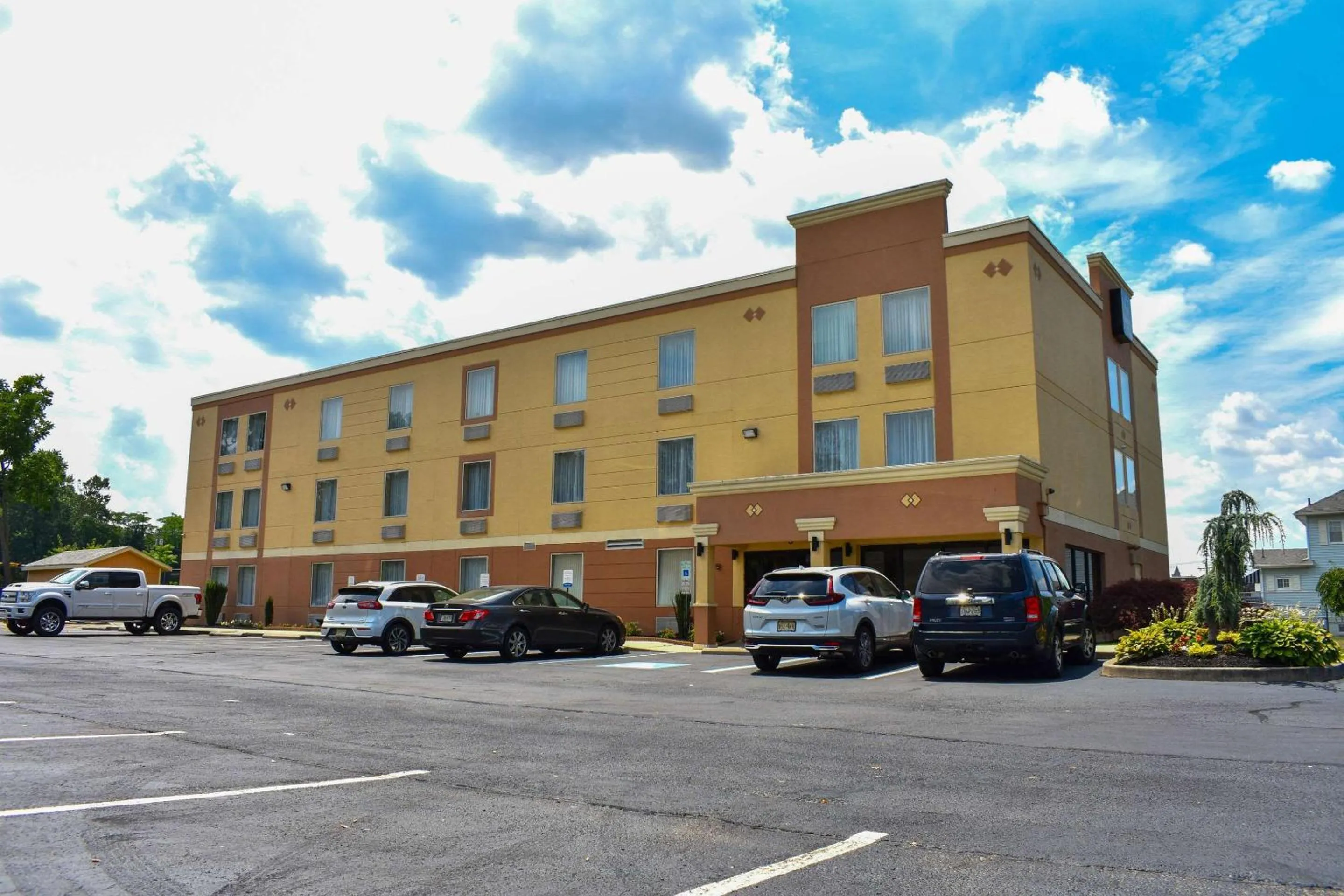 Property building in Quality Inn Vineland