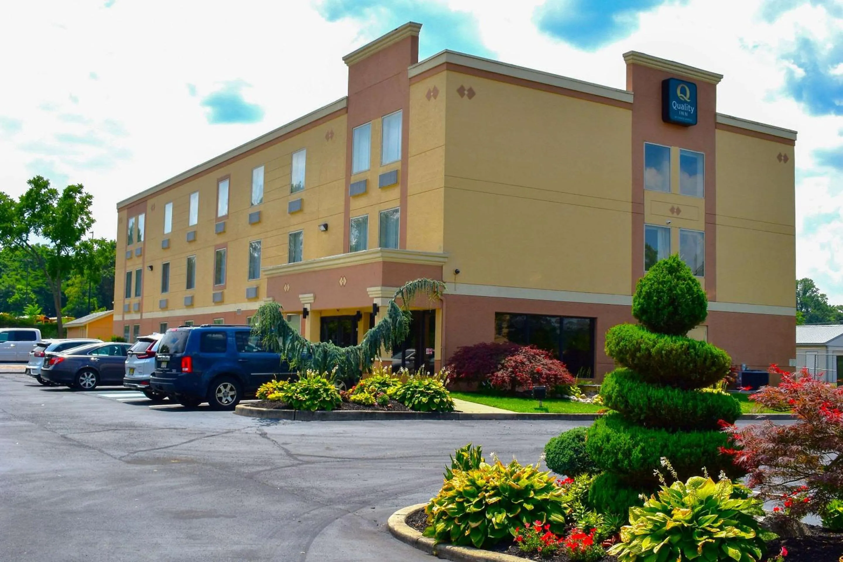 Property building in Quality Inn Vineland