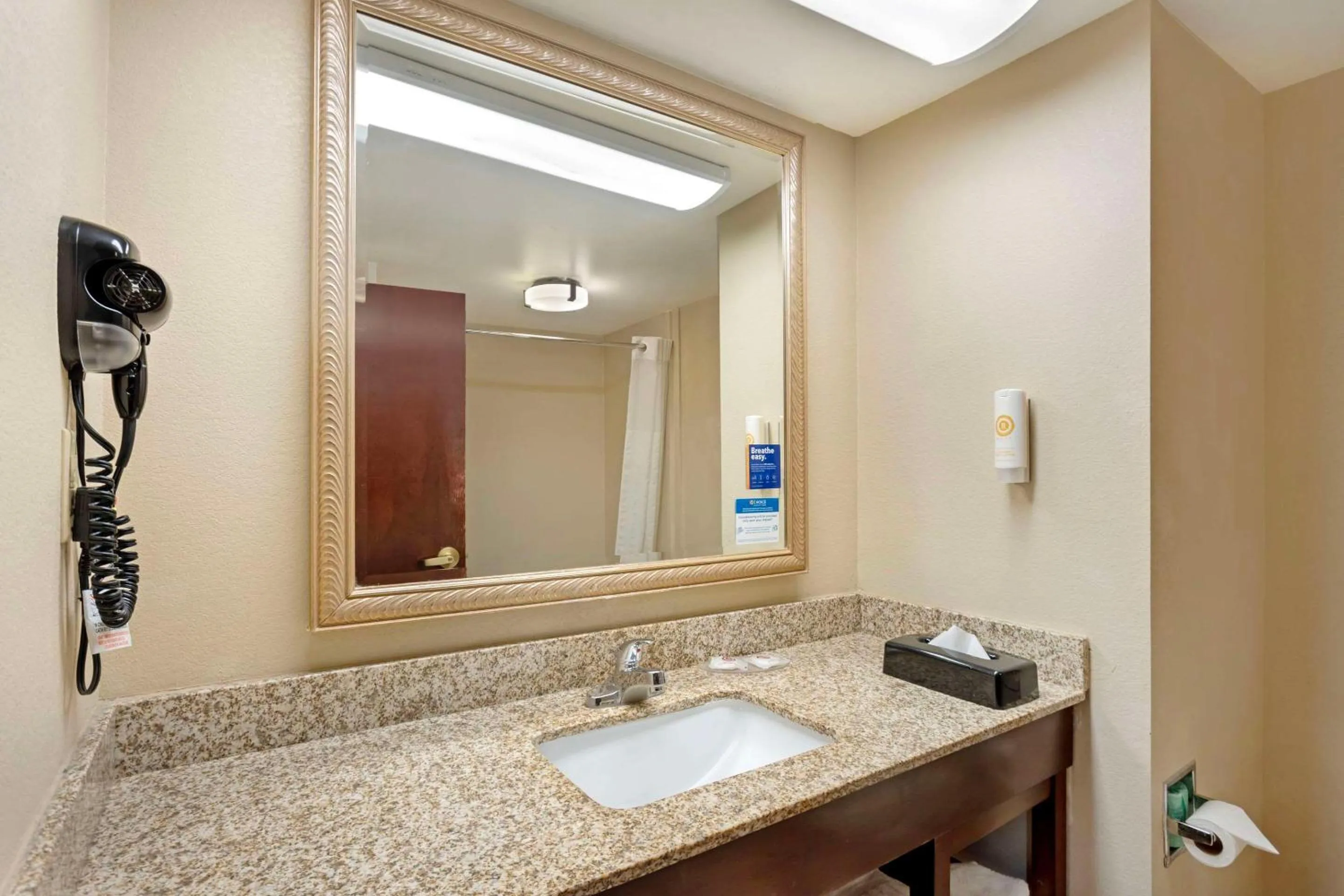 Bedroom in Comfort Inn & Suites Carneys Point