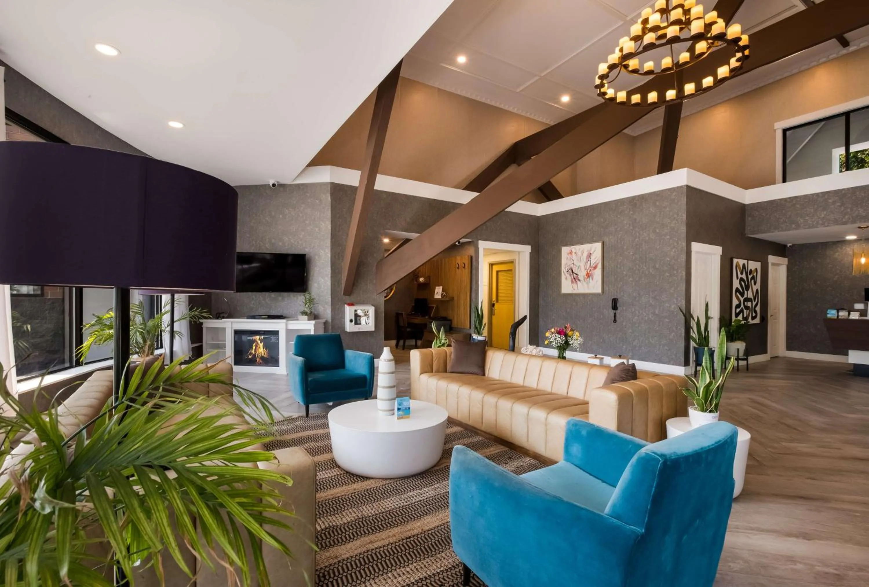 Lobby or reception in The Hub Middletown Red Bank- Best Western Signature Collection