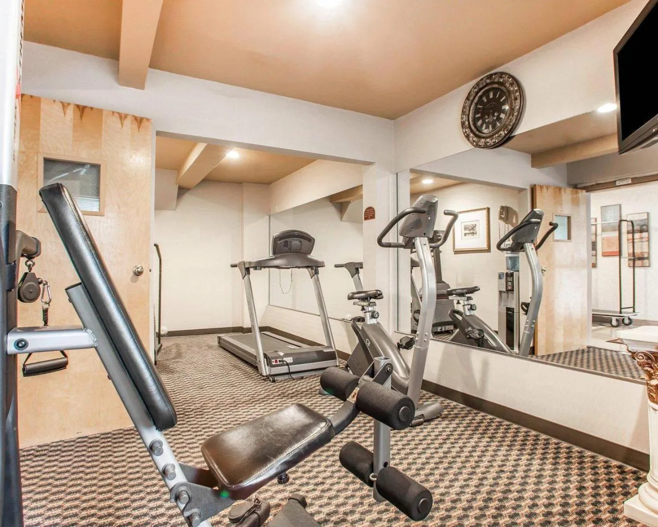 Fitness centre/facilities in Quality Inn near Toms River Corporate Park