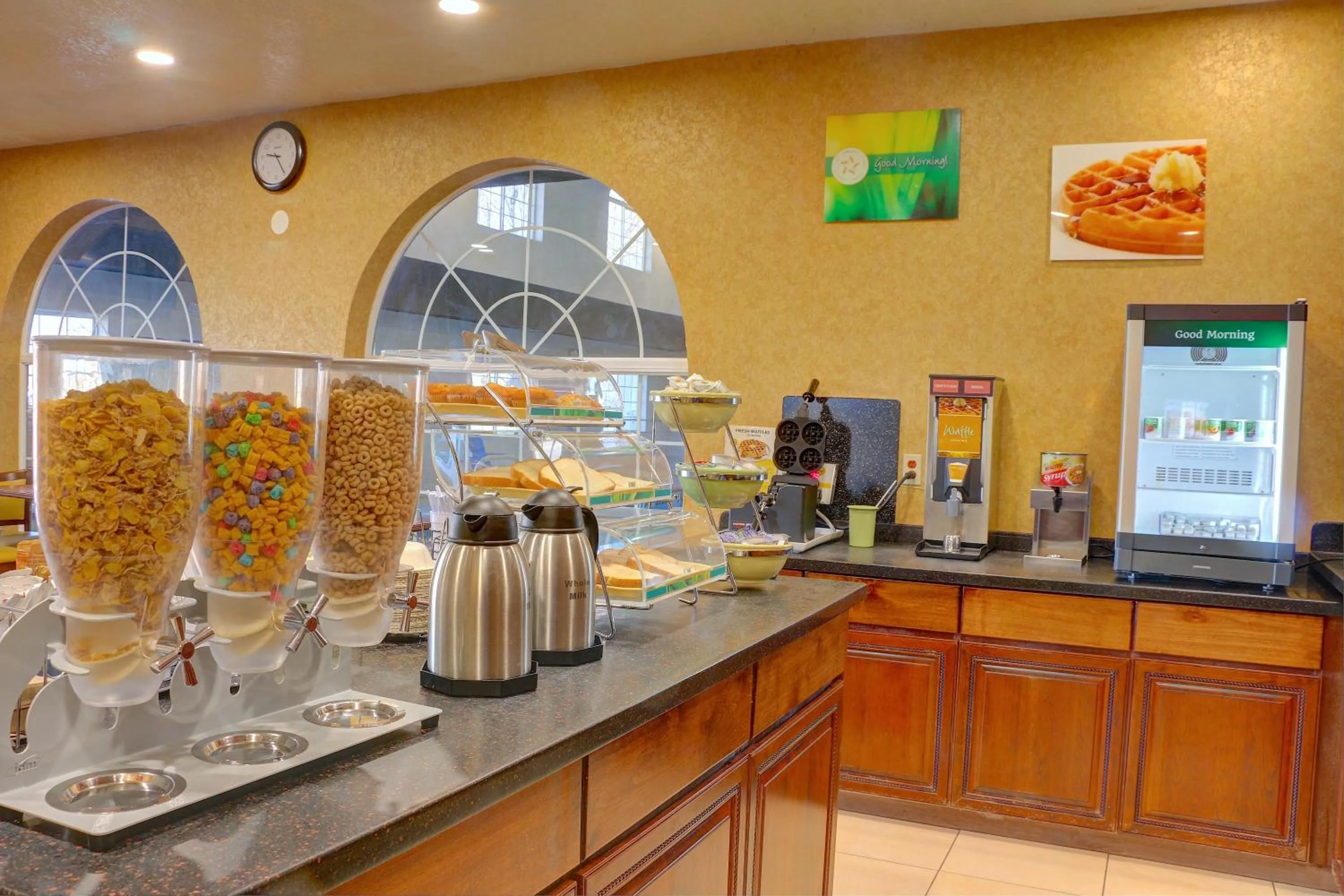 Breakfast in Quality Inn & Suites Roswell North