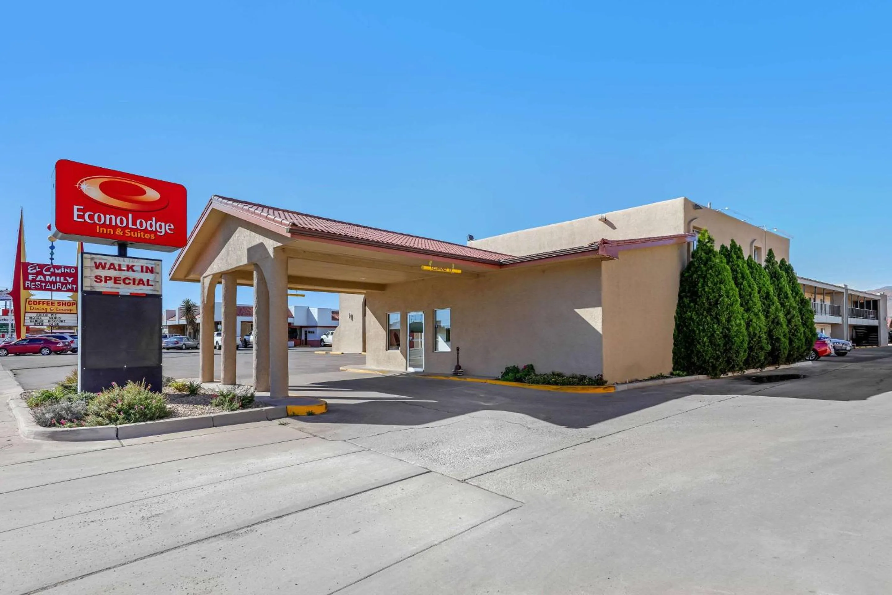 Property Building in Econo Lodge Inn & Suites Socorro
