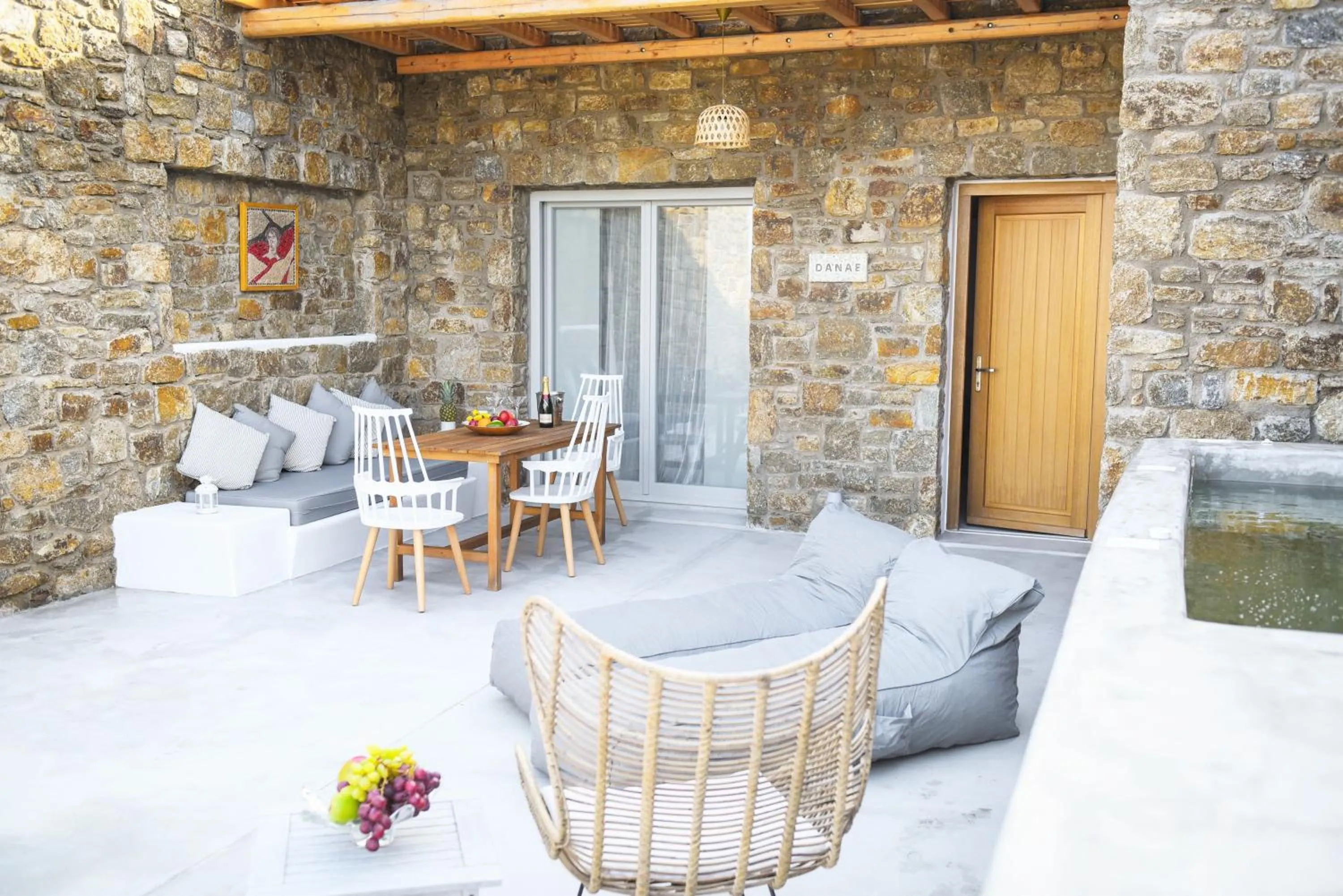 Hot Tub in Myconian Crown Suites