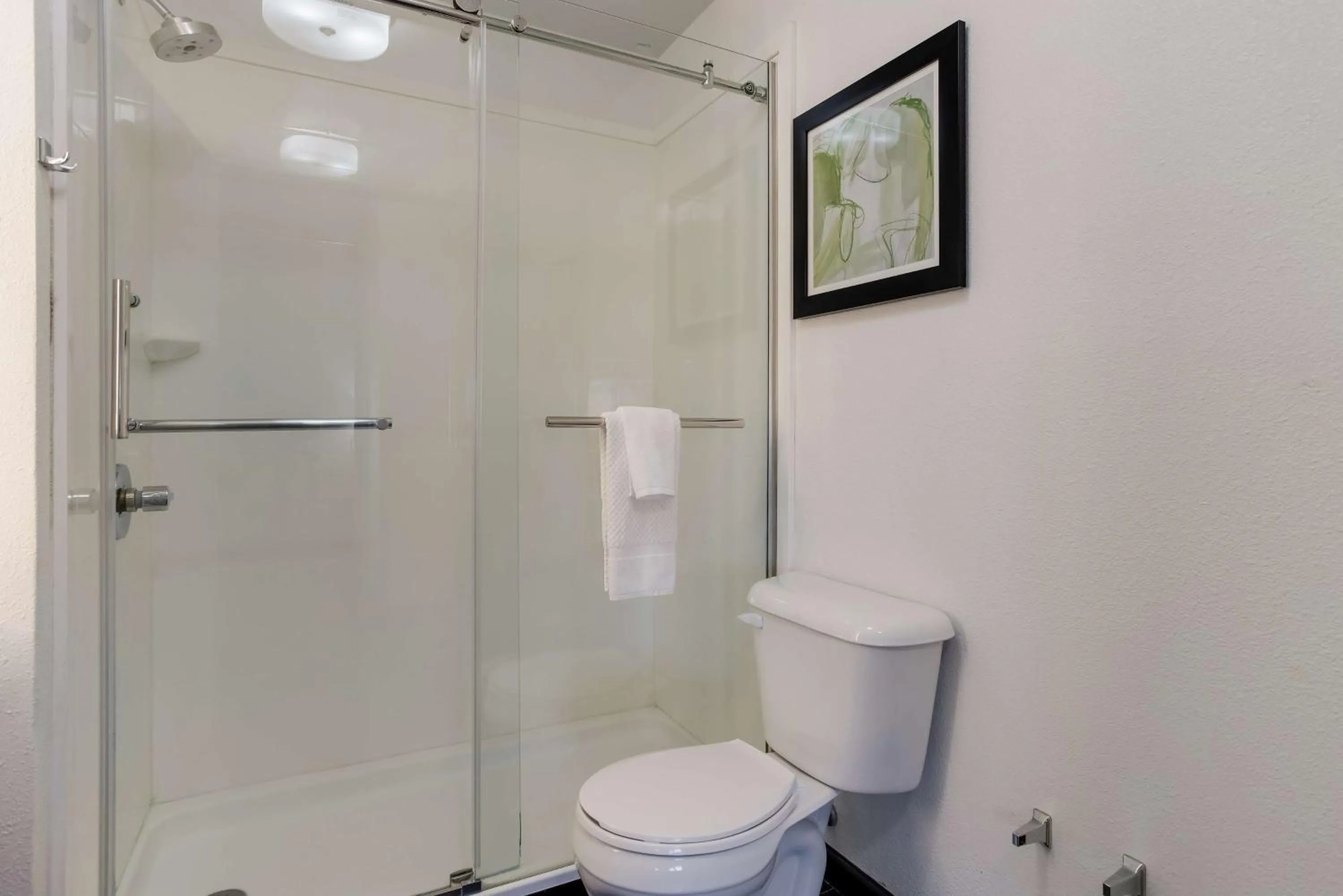 Bathroom in Best Western Grants Inn